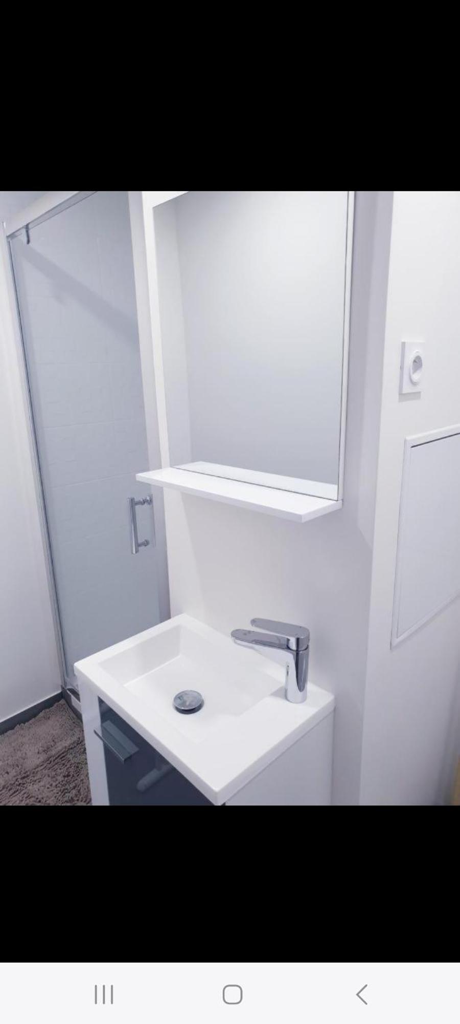 Grand 5 Chambres, 5 Television , 95 M2, Vue Mer, Tramway Sur Place, Gare Train 2 Min, Aeroport 5 Min , Large 5 Bedrooms, 5 Televisions, 95 M2, Sea View, Tram On Site, Train Station 2 Mins, Airport 5 Mins Apartment