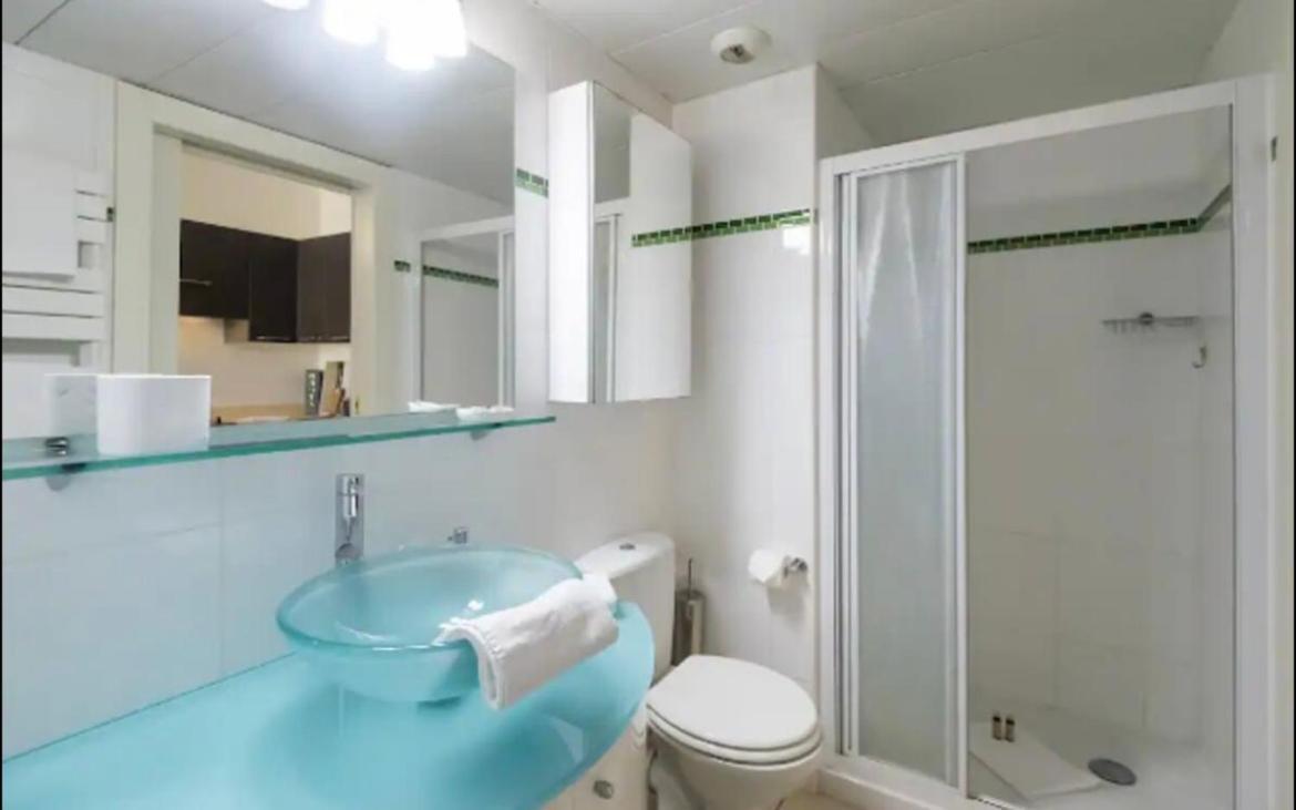 Place Grimaldi, Close To And Restaurants, With Balcony Appartement *
