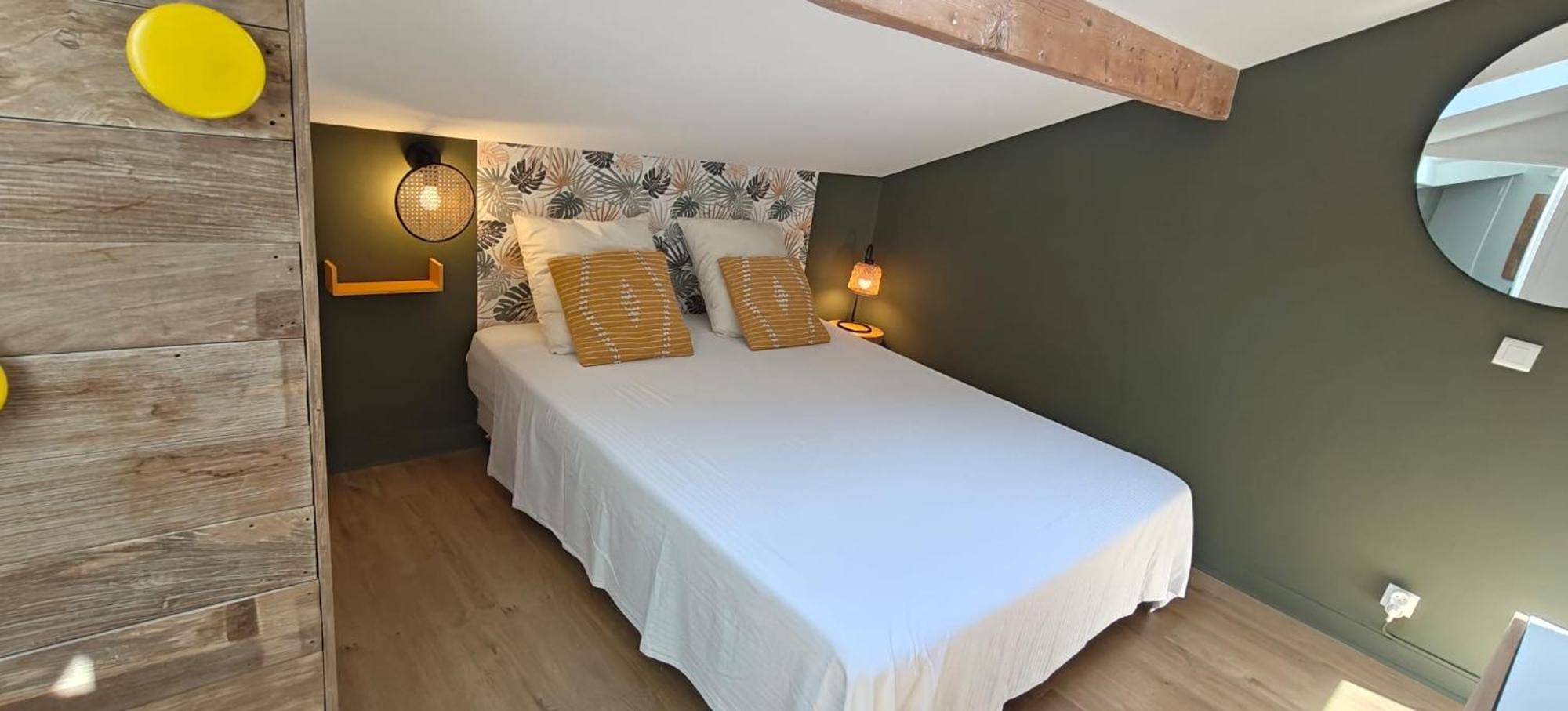 Charming Flat - Port