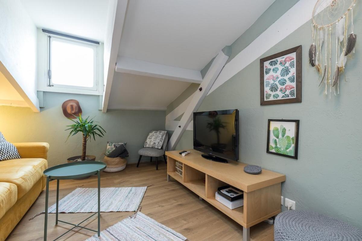 Apartment Charming Flat - Port