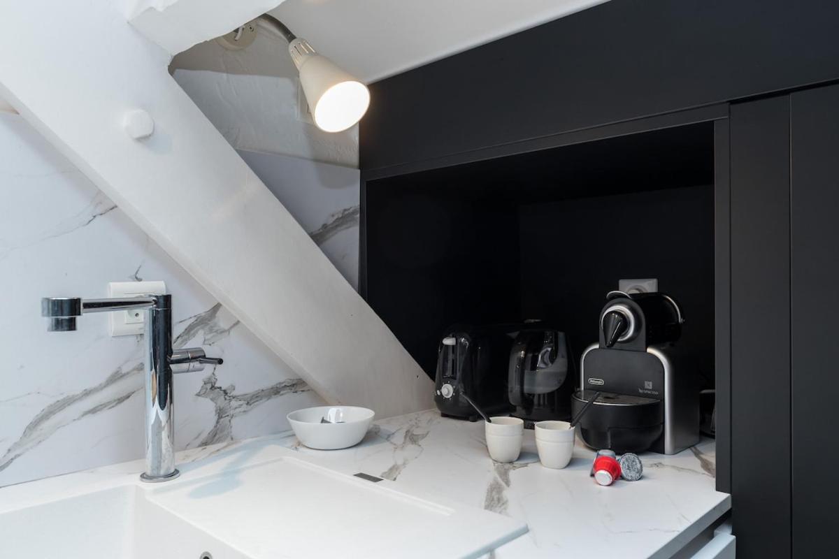 Apartment Charming Flat - Port Nice