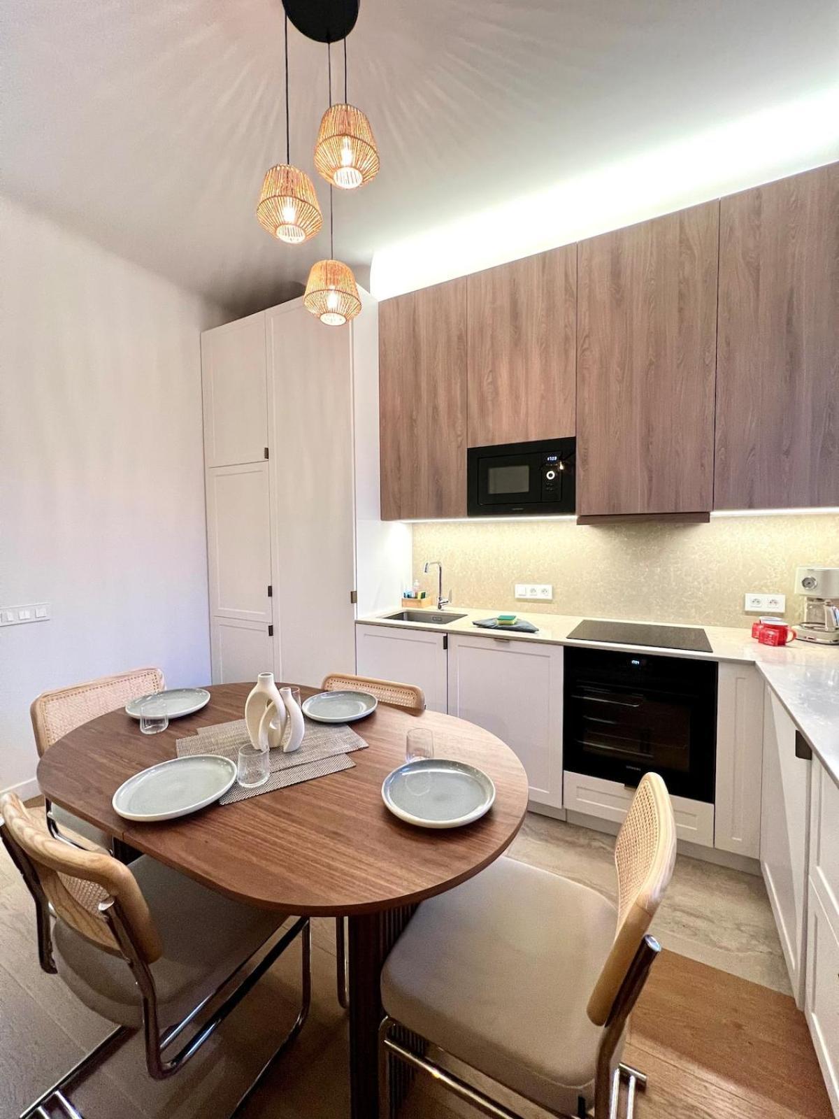 Au Port De Sublime 2 Pieces Renove A Neuf Climatise Apartment Nice