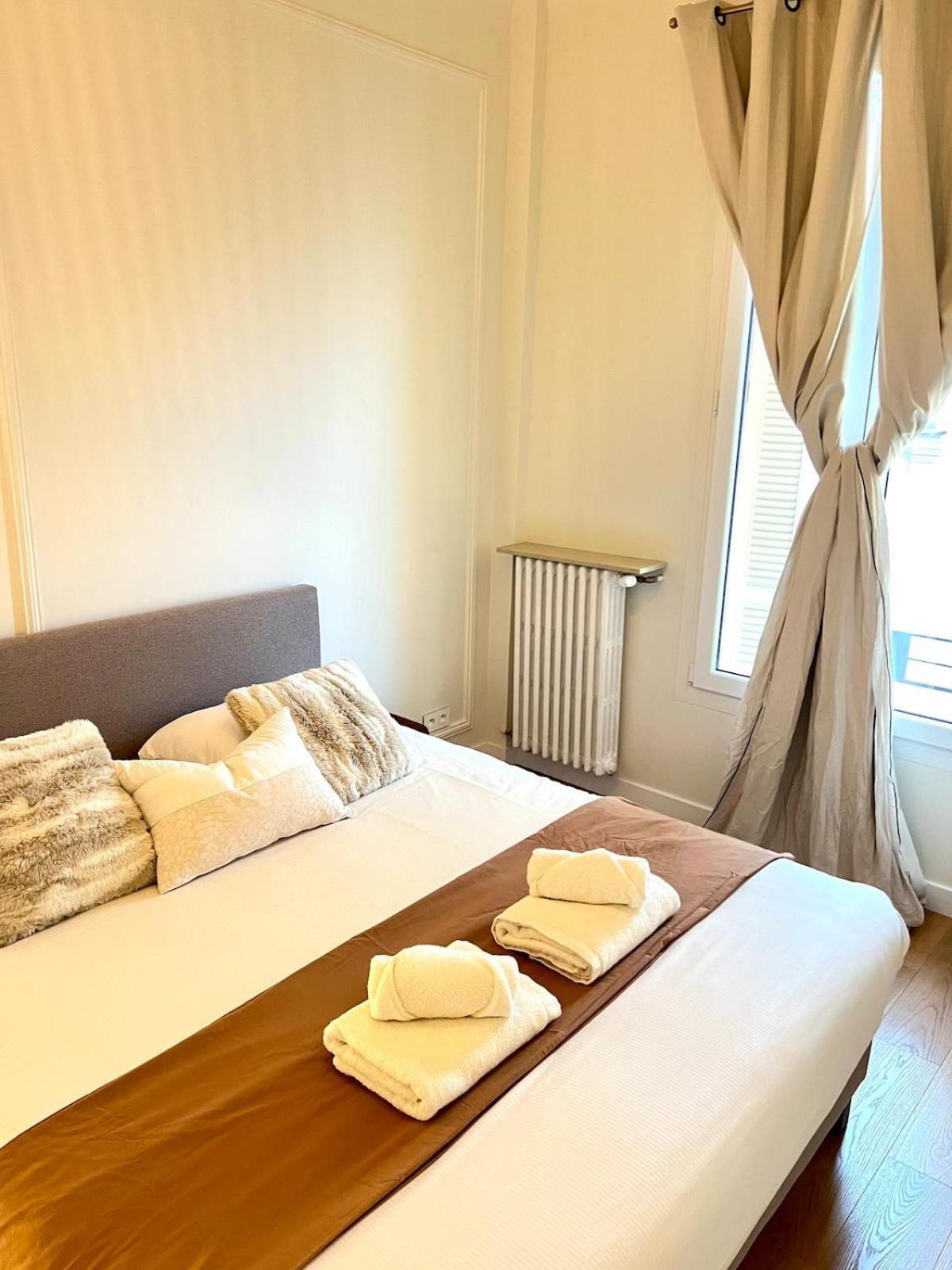 Apartment Au Port De Sublime 2 Pieces Renove A Neuf Climatise