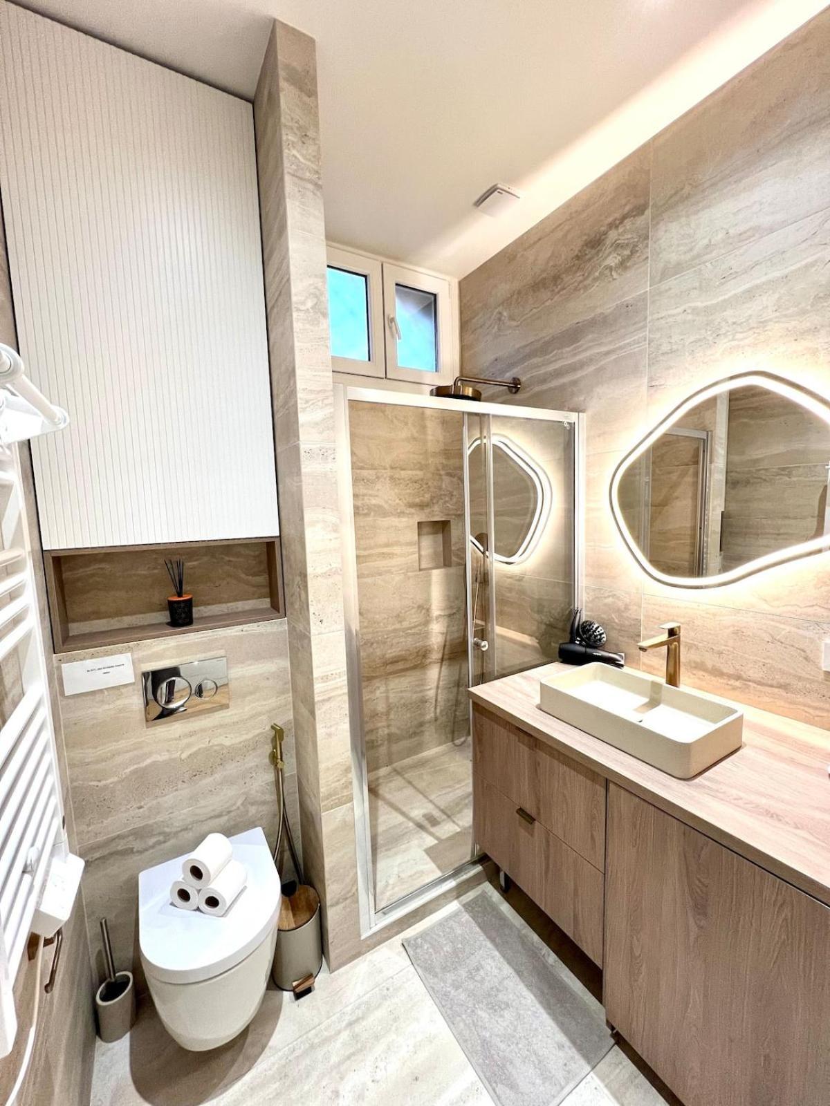 Au Port De Sublime 2 Pieces Renove A Neuf Climatise Apartment