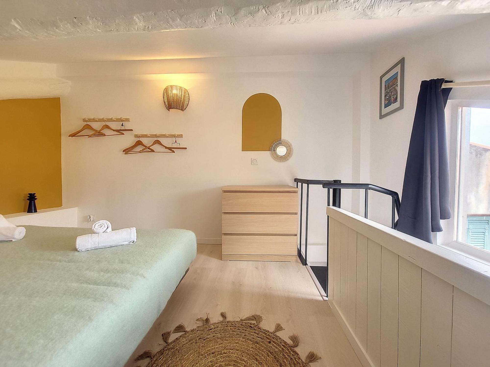 Nestor&jeeves - Vieux Duplex - -
