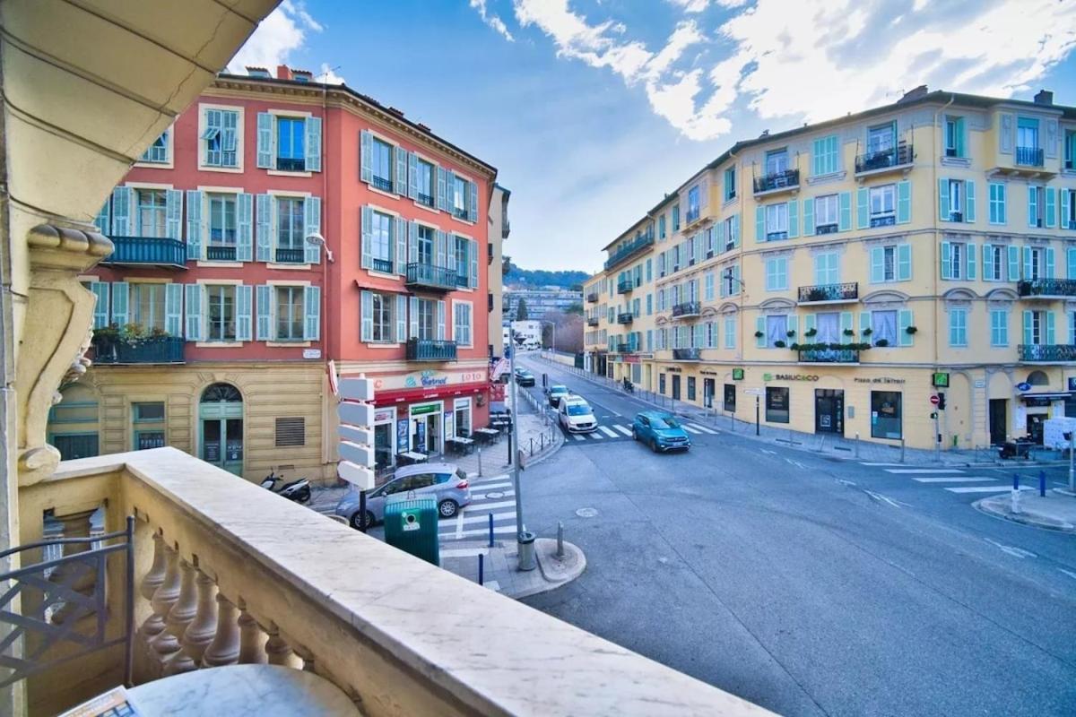 Apartment Port Of - Scooters Included *