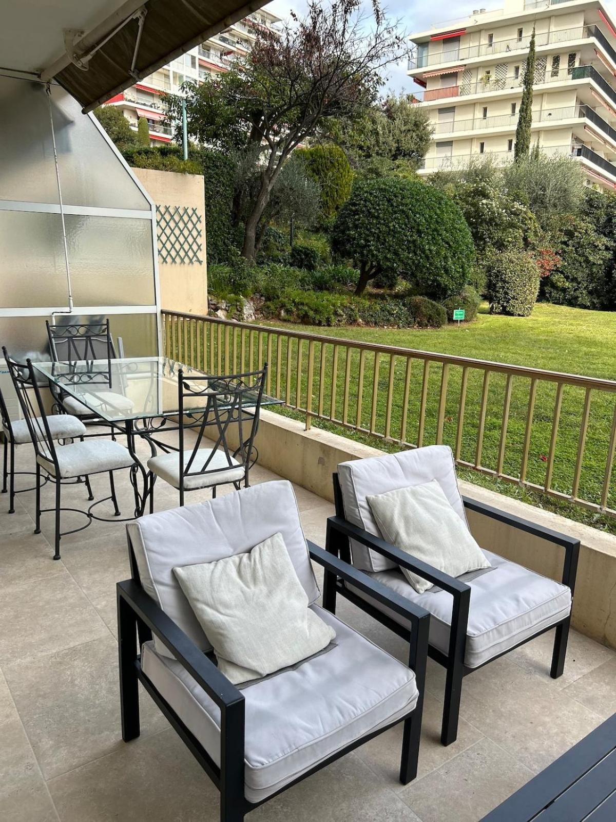 Le Grand Soleil Apartment