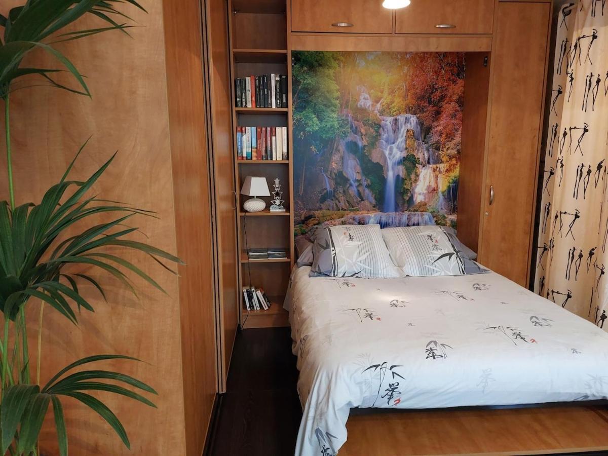 Cosy F1 Avec Grande Terrasse A 2 Pas Du Tramway