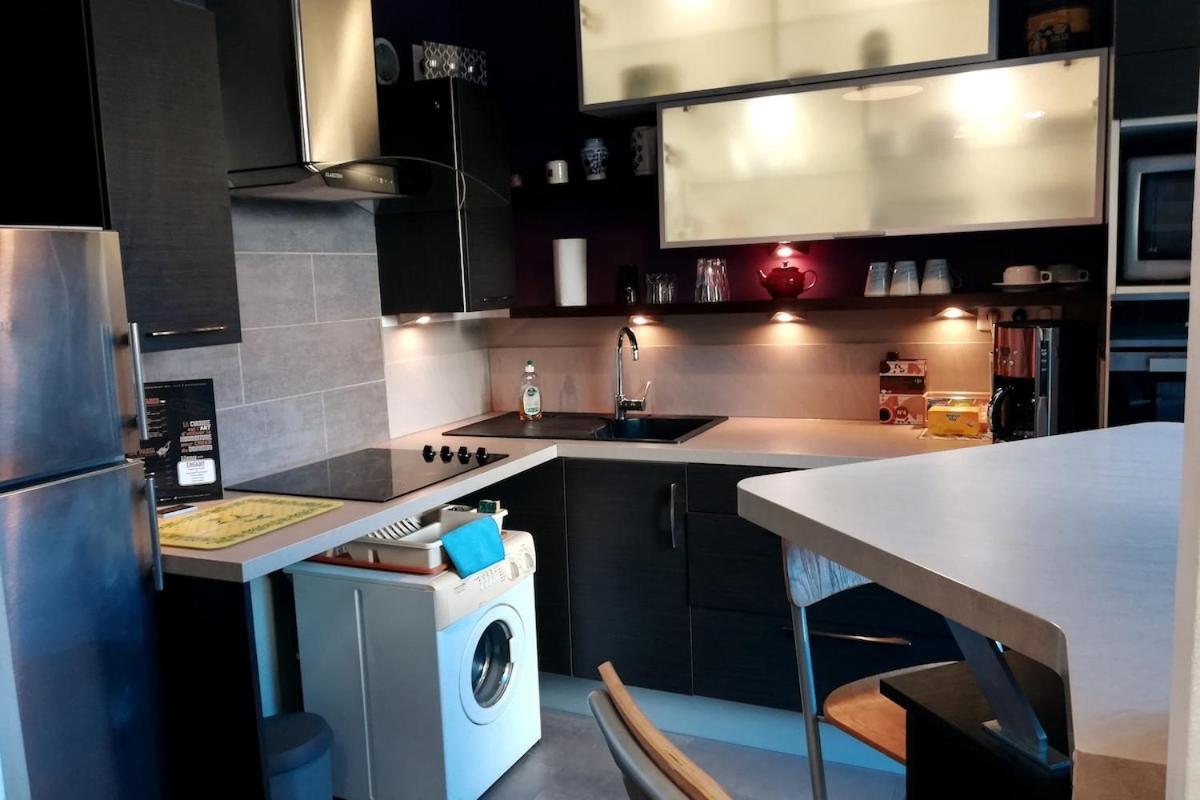 Apartment Cosy F1 Avec Grande Terrasse A 2 Pas Du Tramway *