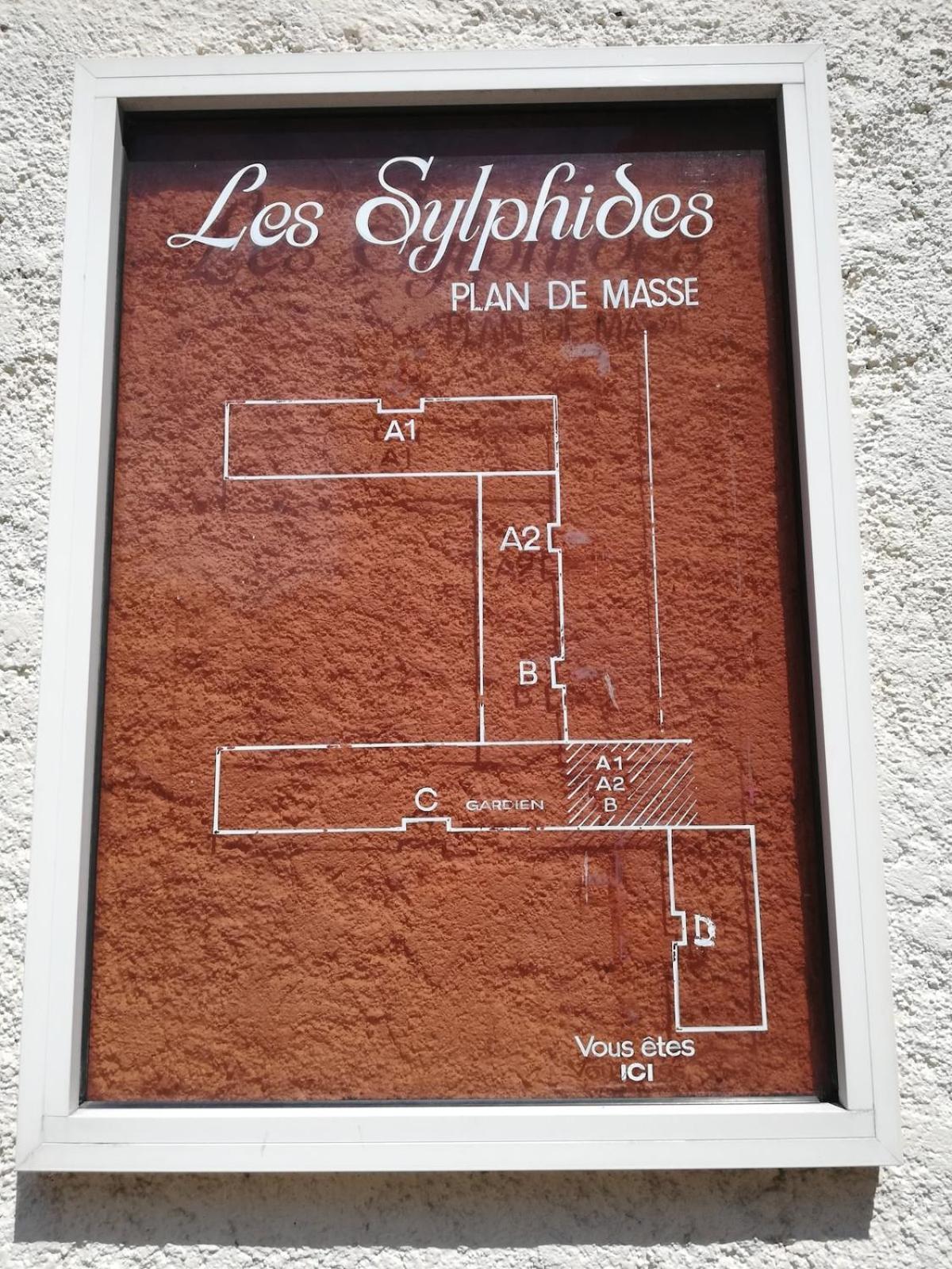 Cosy F1 Avec Grande Terrasse A 2 Pas Du Tramway