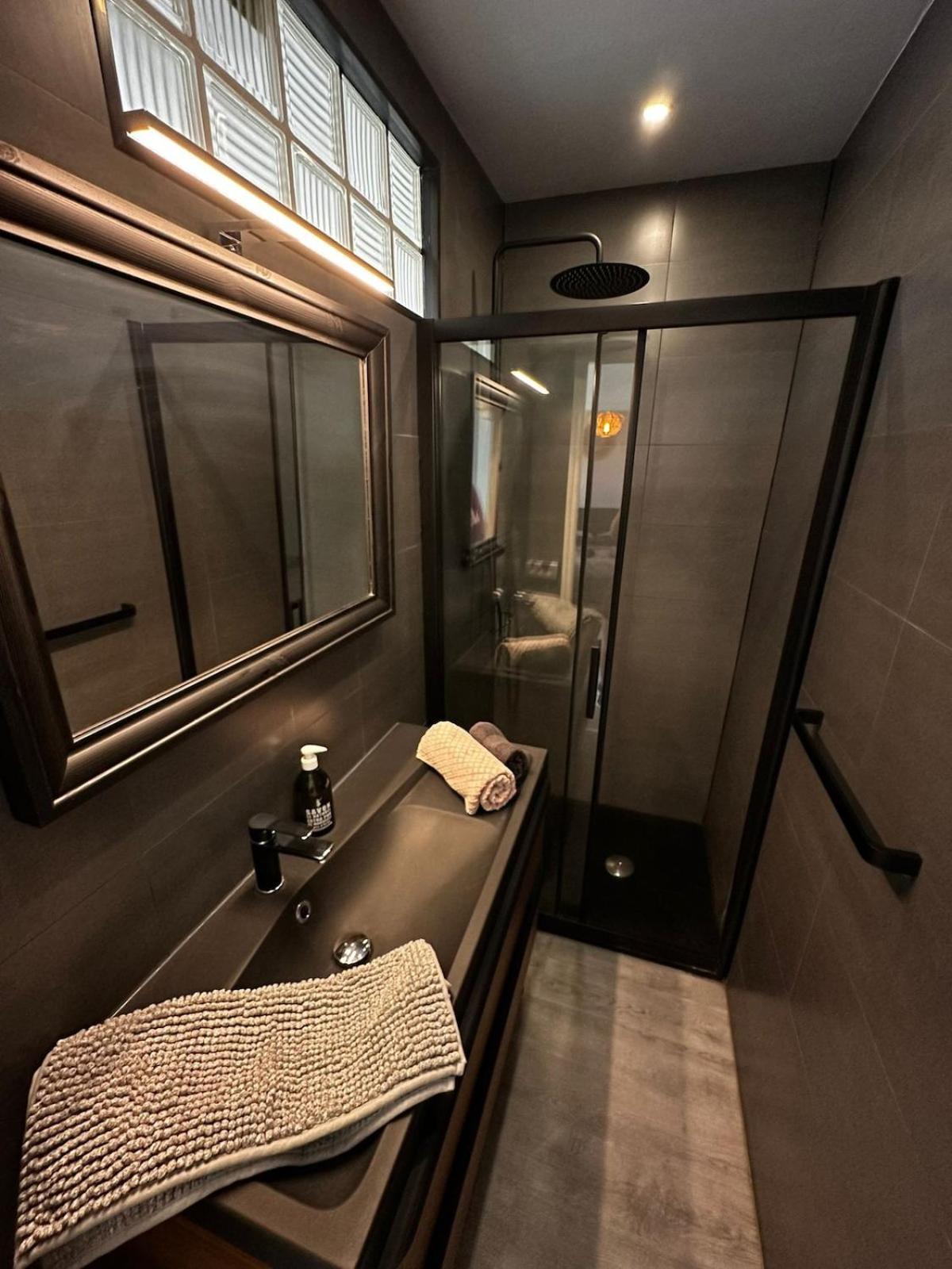 Excepetional View Apartment *