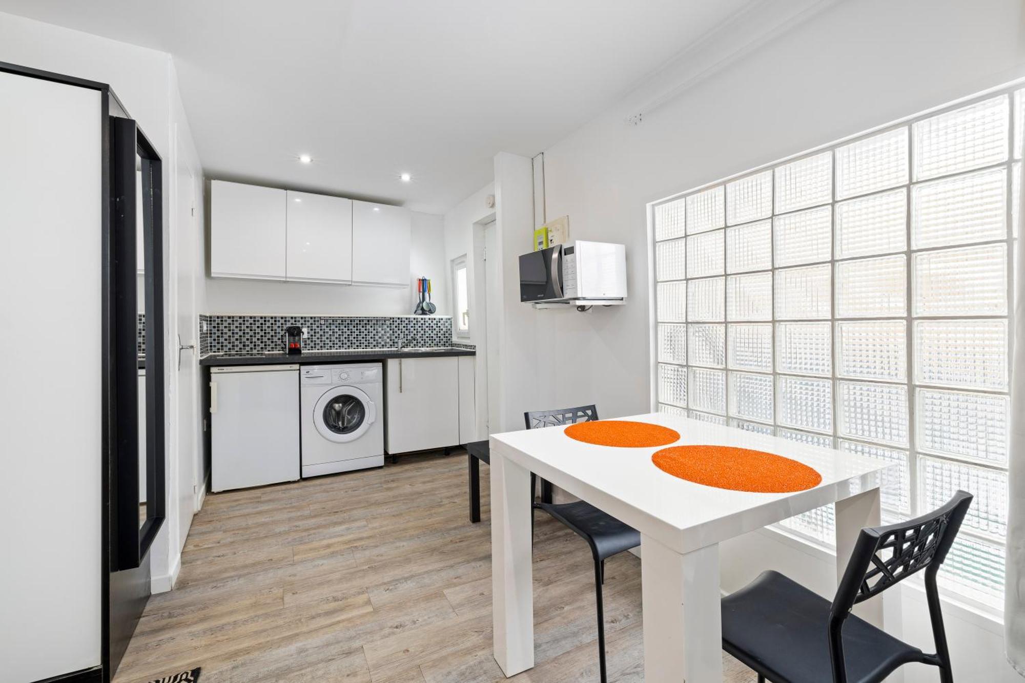 Apartment Renting - Penchienatti - Chic & Modern Urban Pearl Massena Old