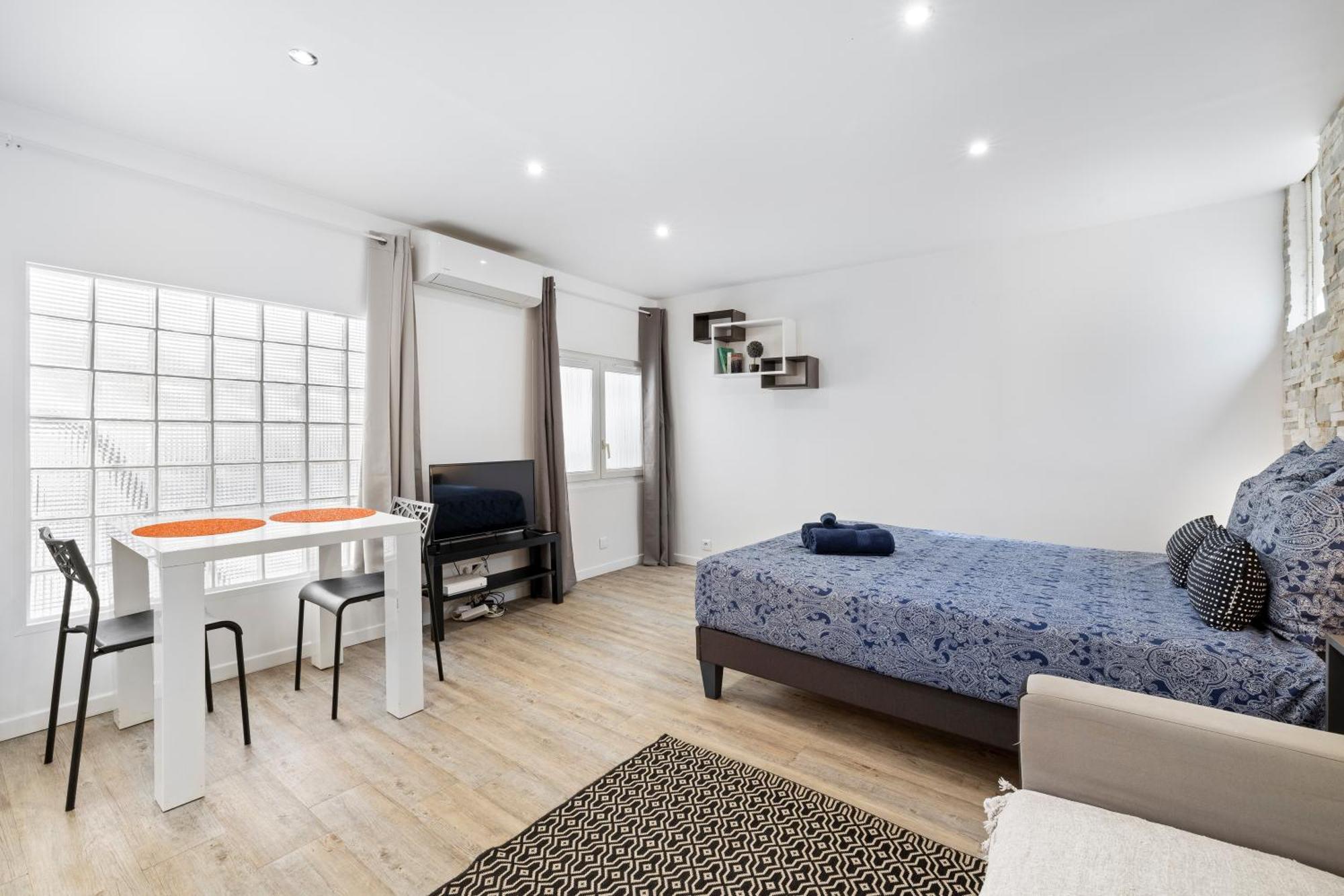 Renting - Penchienatti - Chic & Modern Urban Pearl Massena Old Nice