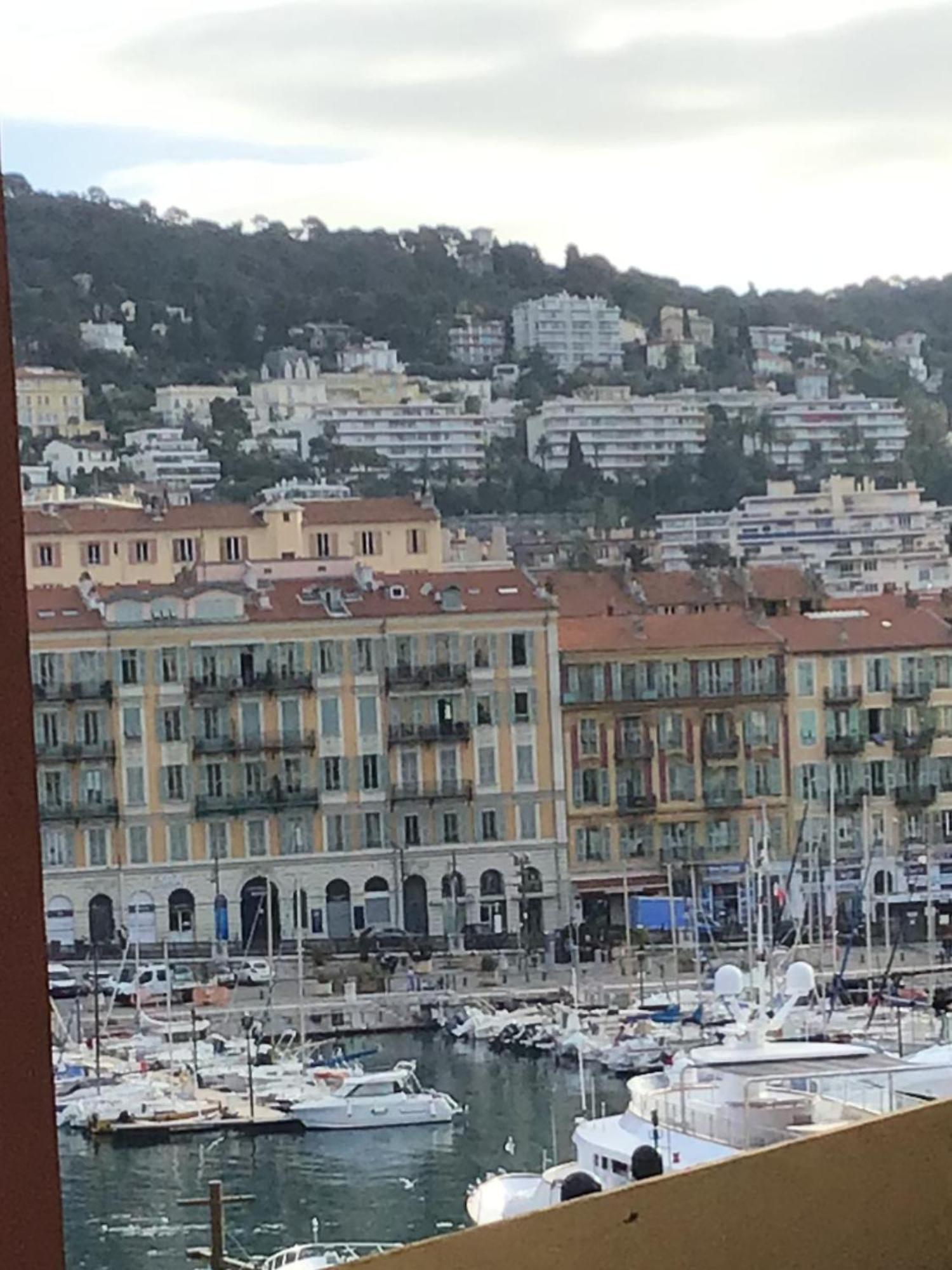 Port Quartier Antiquaire Homestay