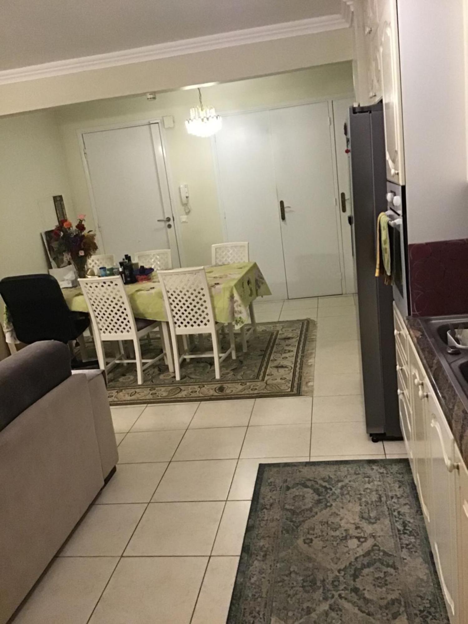 Port Quartier Antiquaire Homestay *