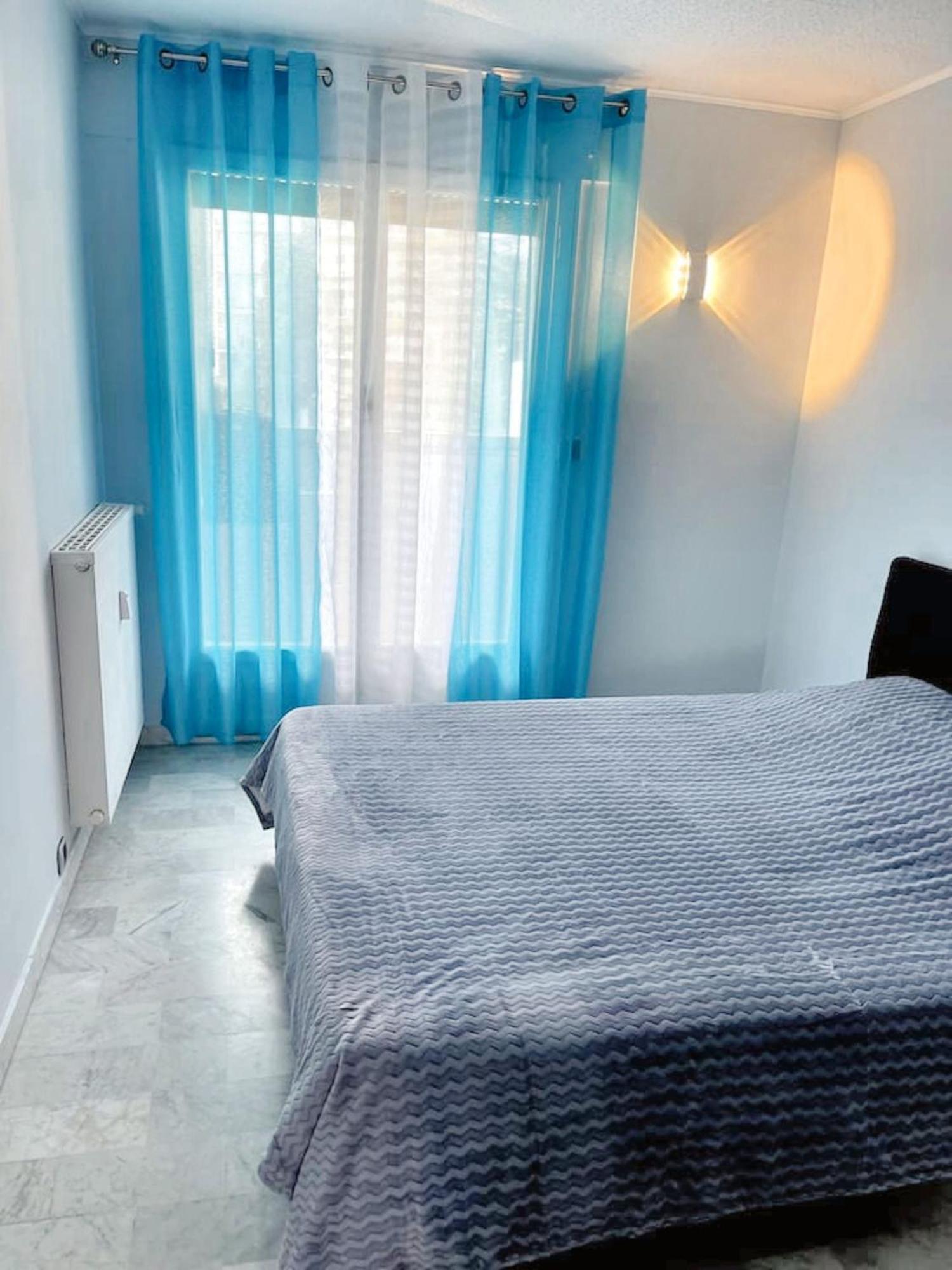 Apartment Charmant A Avec Vue Sur La Mer Et Terrasse *