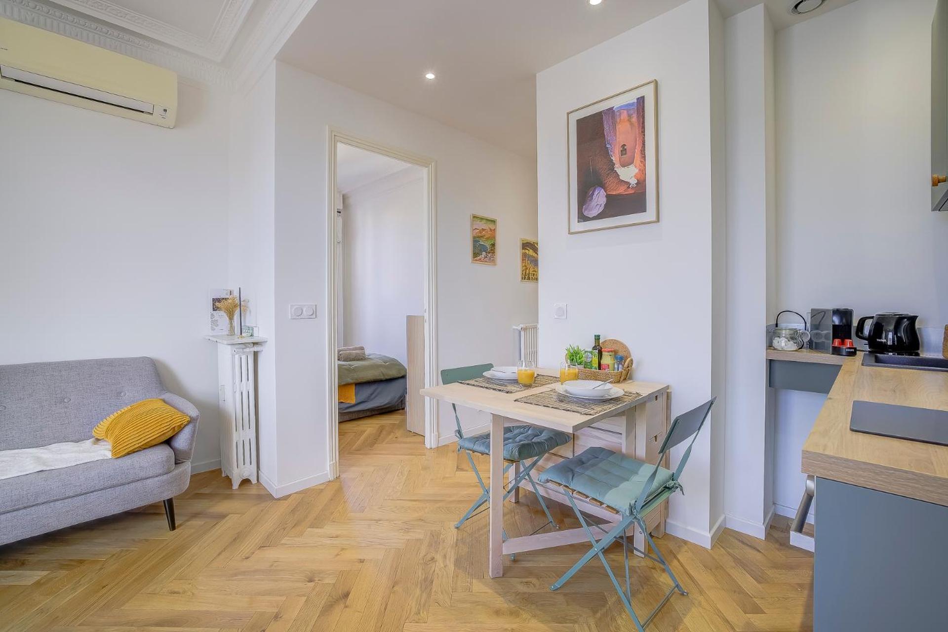 Maison Bianchi - Avenue Durante - Downtown Floor Apartment *