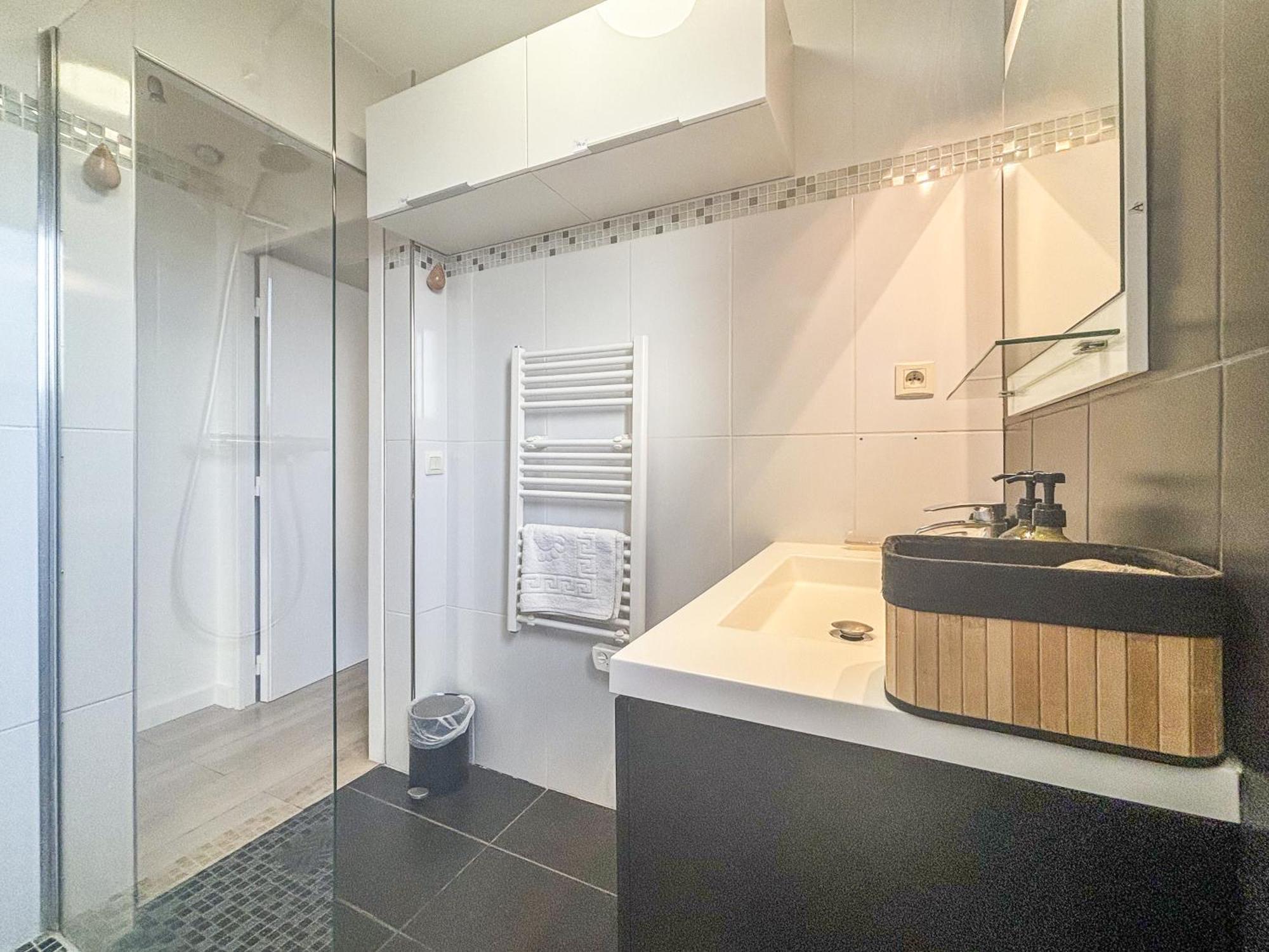 Apartment Evasion Vue - Wifi, Piscine, Parking, 4pers Nice