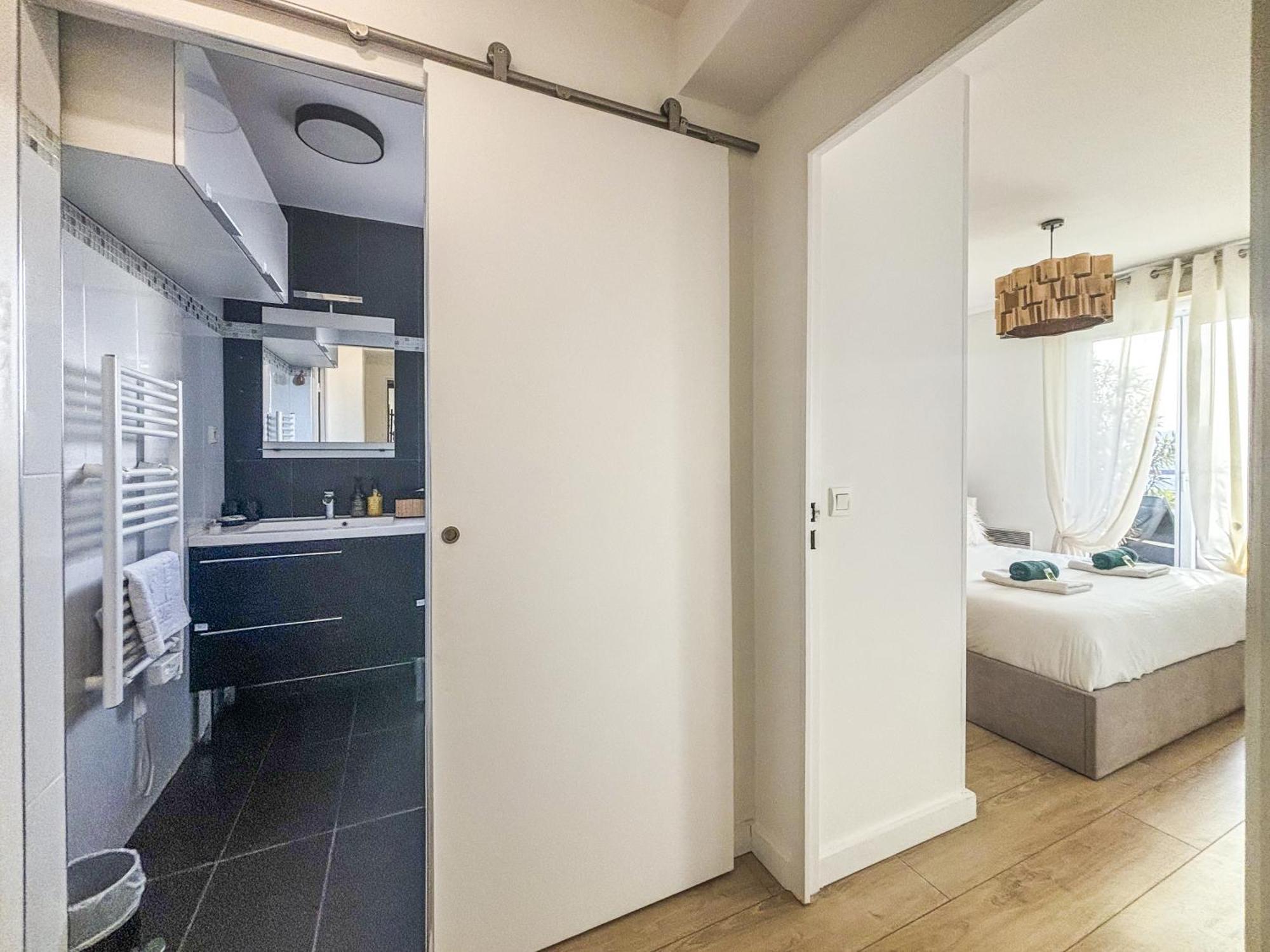 Evasion Vue - Wifi, Piscine, Parking, 4pers * Nice