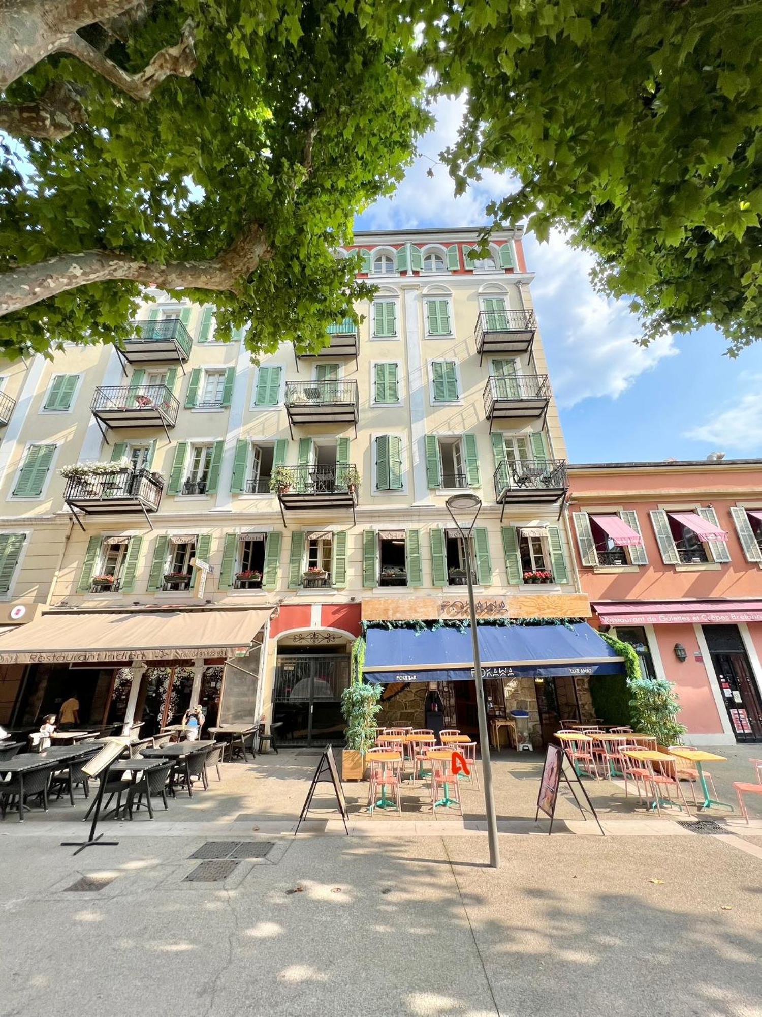 Place Grimaldi, Close To And Restaurants, With Balcony Appartement