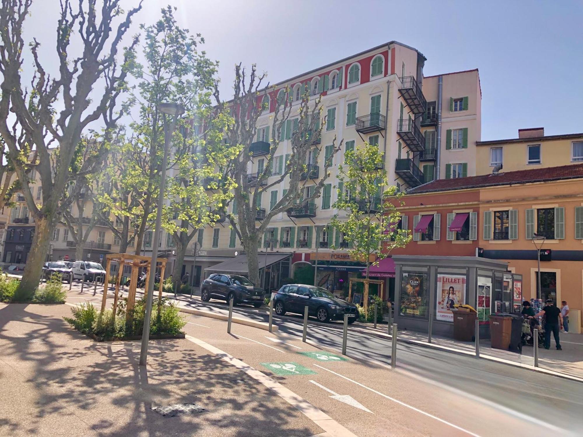 Apartment Place Grimaldi, Close To And Restaurants, With Balcony