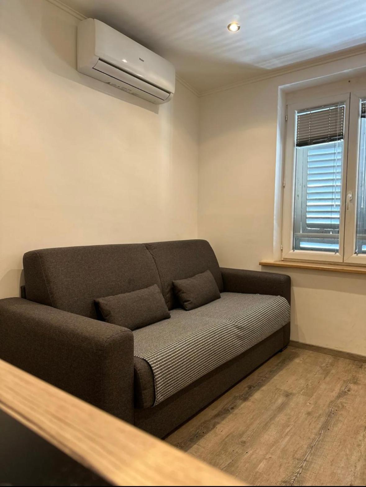 Apartment Studette Massena # 1