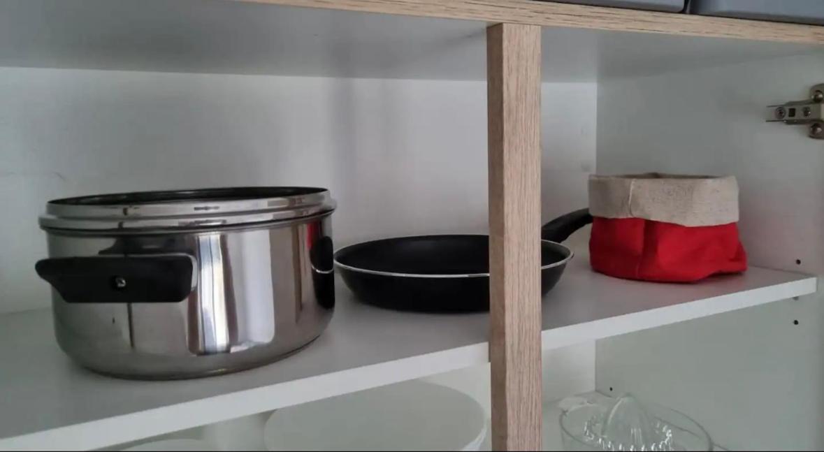 Studette Massena # 1 Apartment *