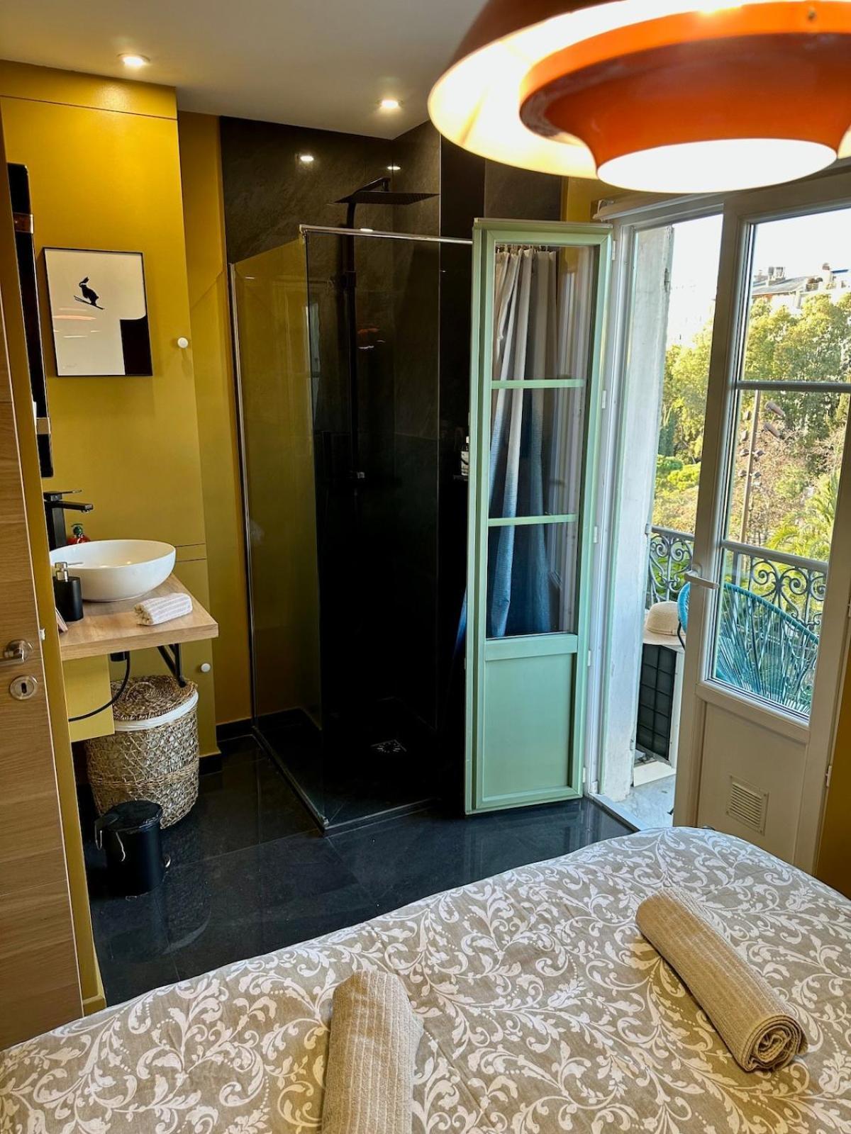 Apartment 2 Chambres, Balcons, Vue Imprenable, Climatisation - Palace Bleu