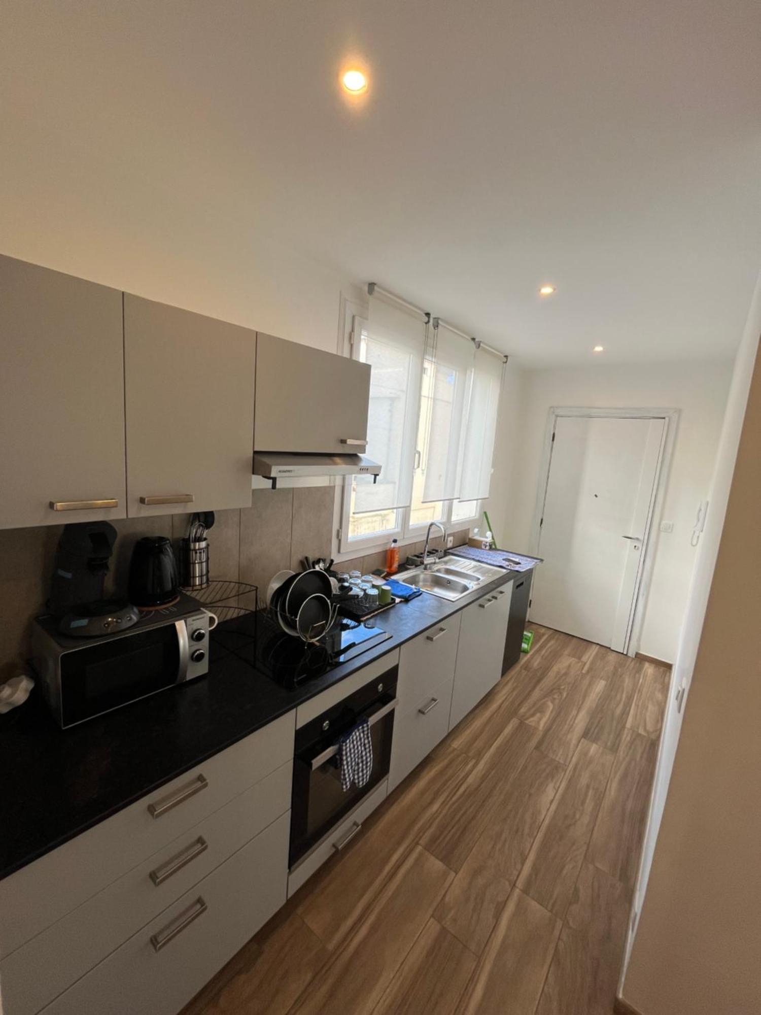 Promenade Des Aeroport Apartment *