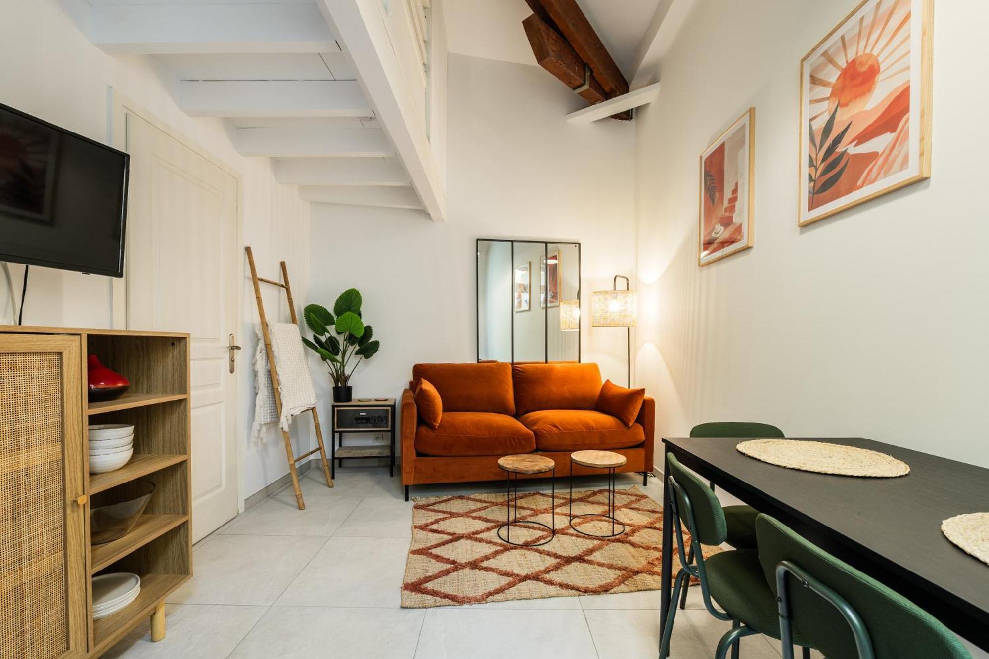 Jolie Duplex Avec Patio Apartment