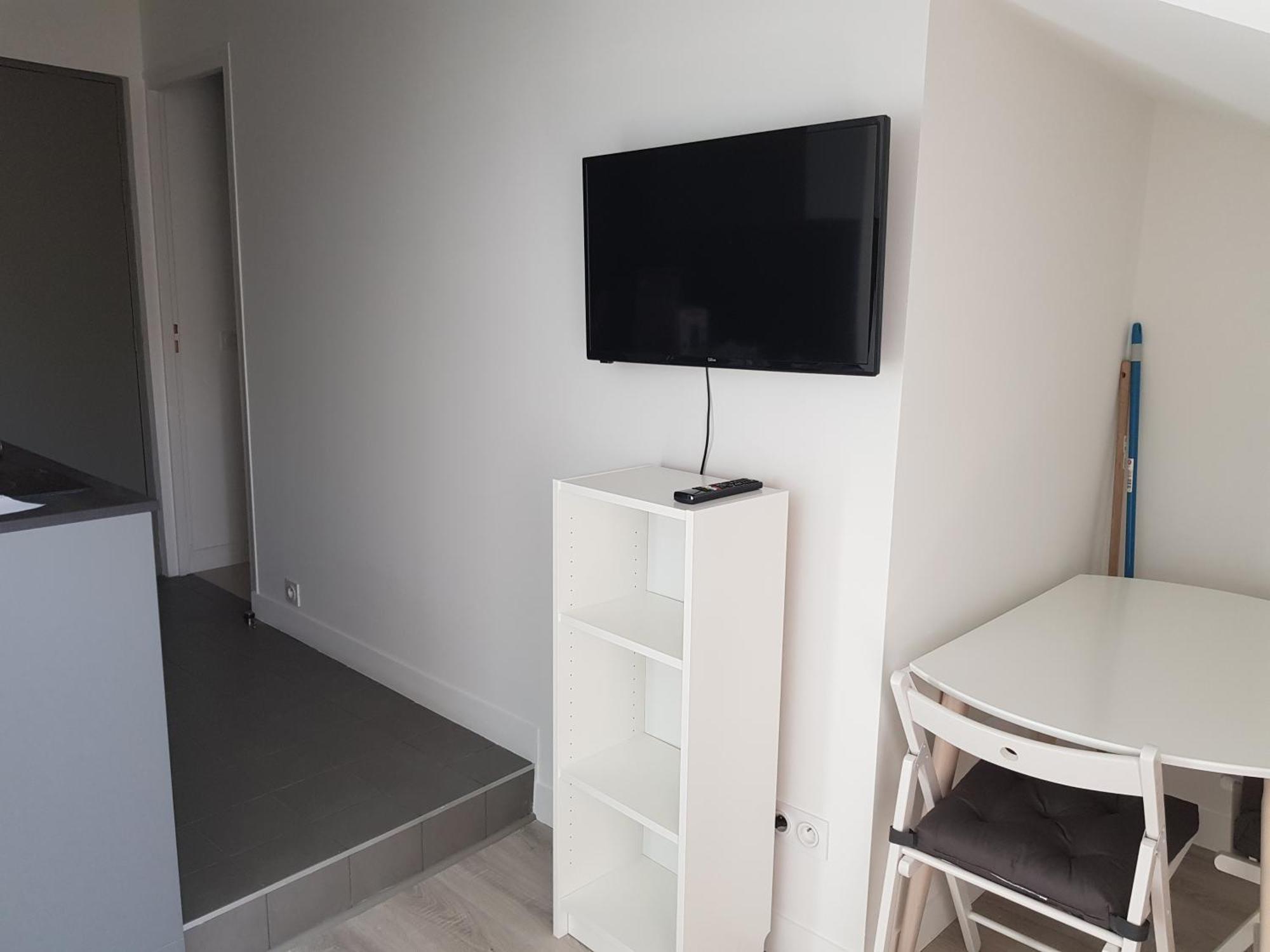 Apartment Centre De : Renove, Climatise Et Calme Nice