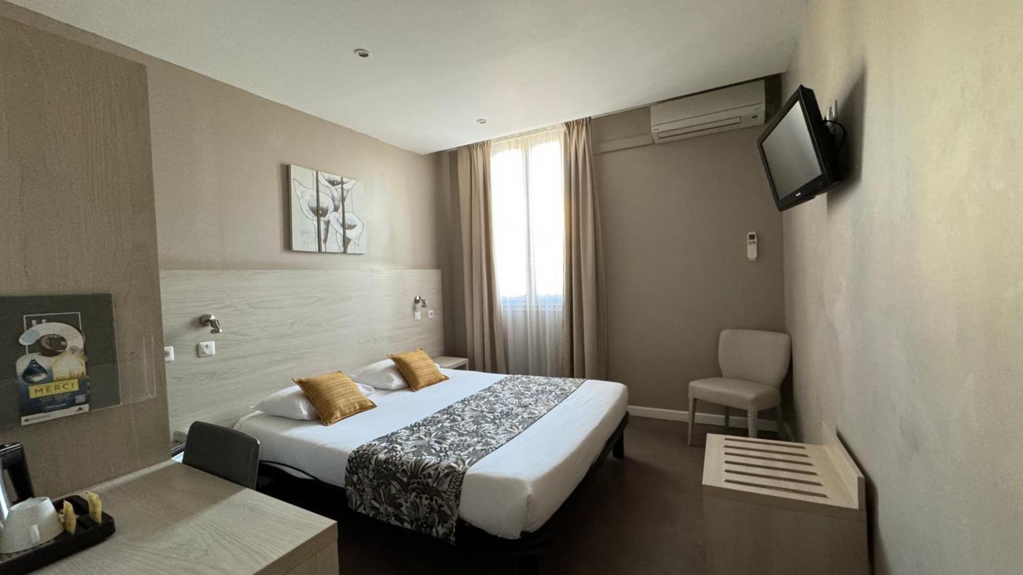 Hotel Helvetique Nice