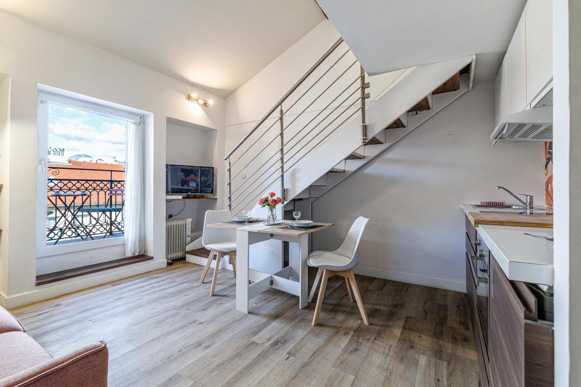 Apartamento 3 Clemenceau - Duplex - Dernier Etage - Balcon - Hyper Centre *