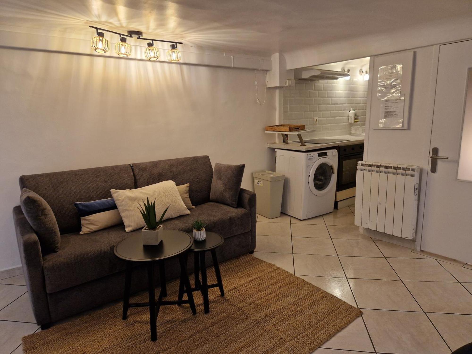 Le Cosy - Renovated In Place Massena