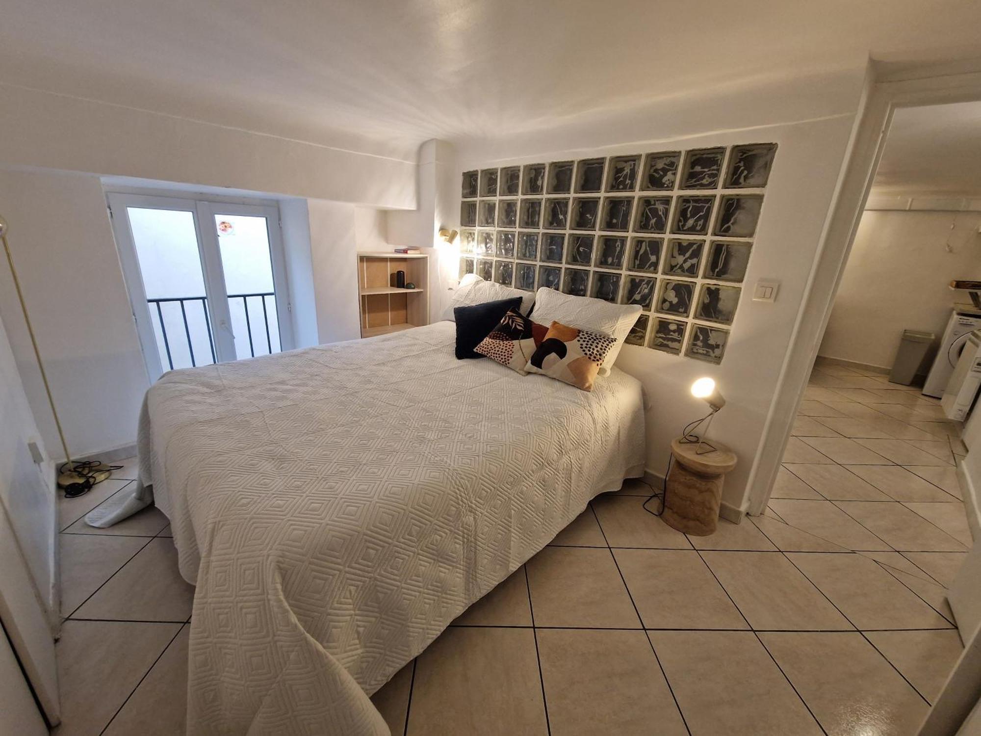 Le Cosy - Place Massena * Nice