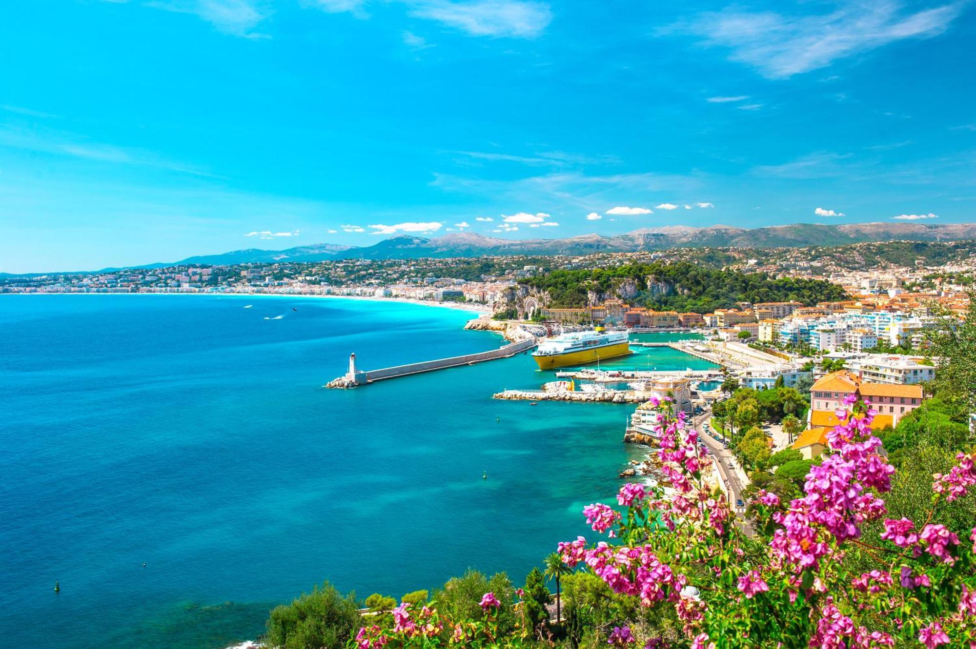 Des Pergolas Au Pied Du Tram ,a 5 Min Des Plages , 15 Min Du Centre , Jacuzzi Villa *