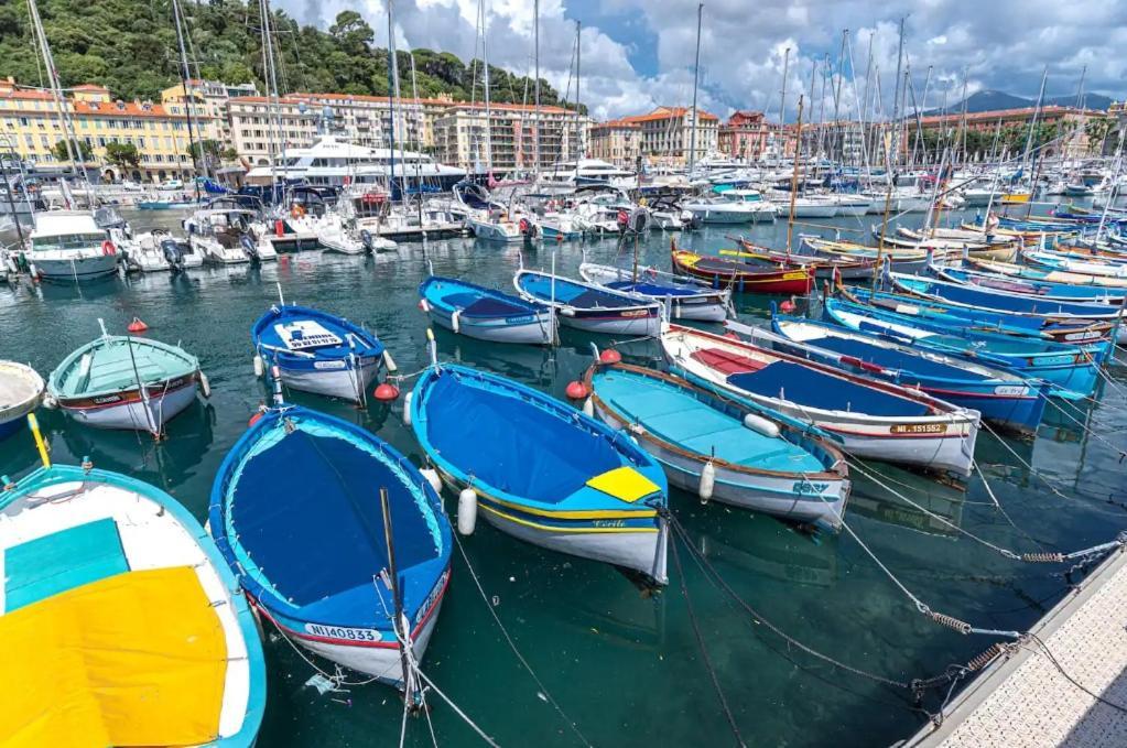 T1 Centre - Ideal Couple & Amis - Confort - Wifi - Calme - Climatisation - Coin Terrasse * Nice