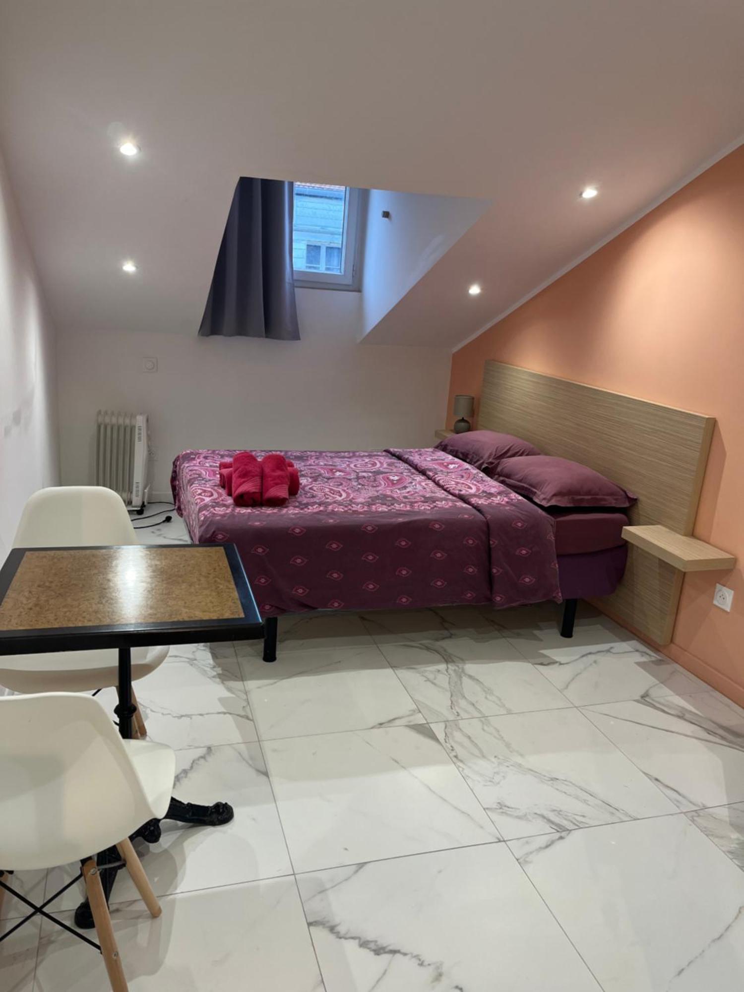 Hostel Lyonnais Nice