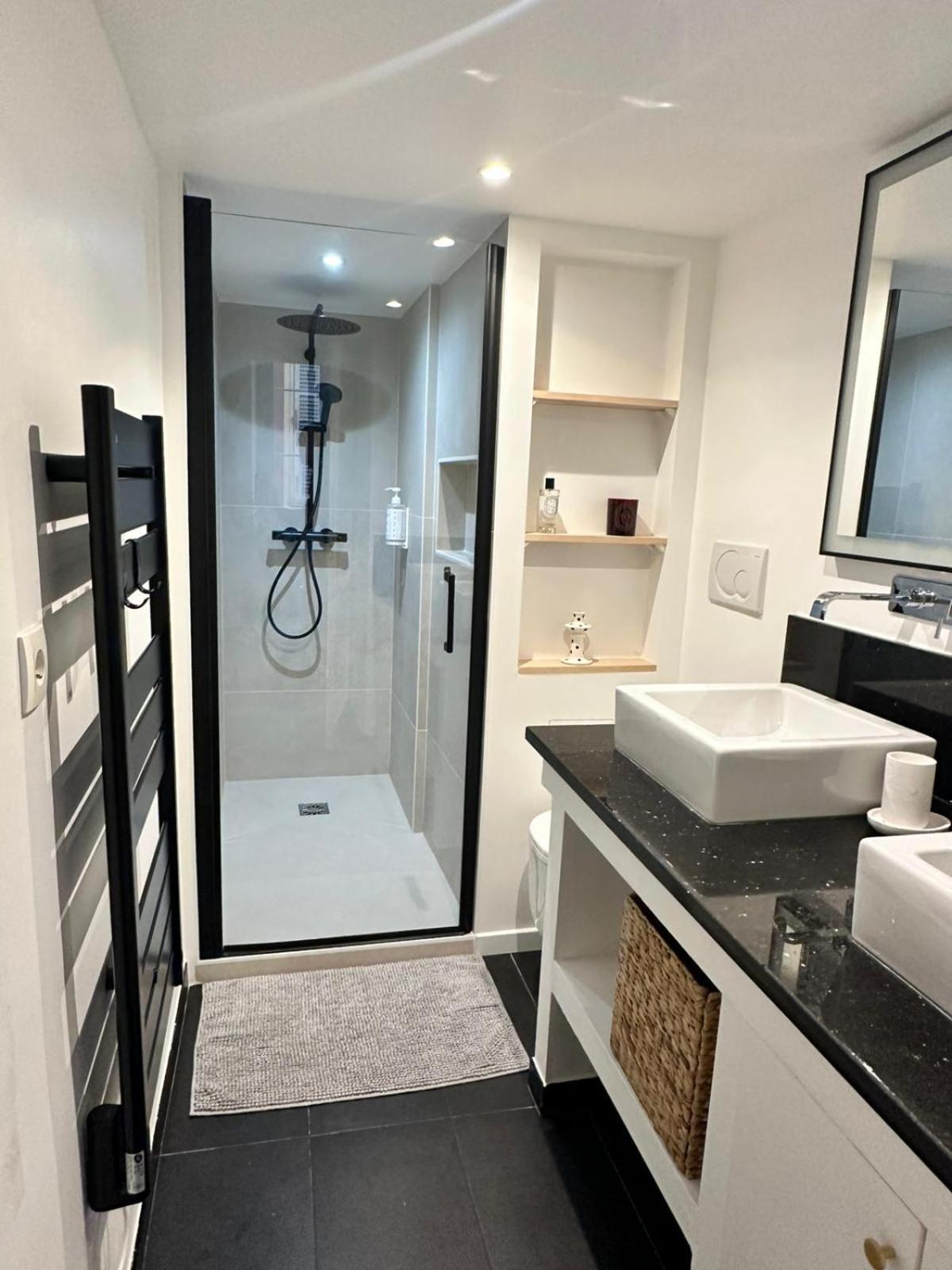 New!chic Oasis Apt, Heart Of Nice, Family Friendly, Walking To The Beach! Nice