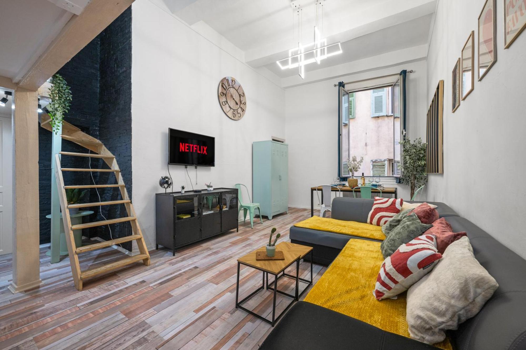 Spacieux Loft & Central- Vieux Apartment *