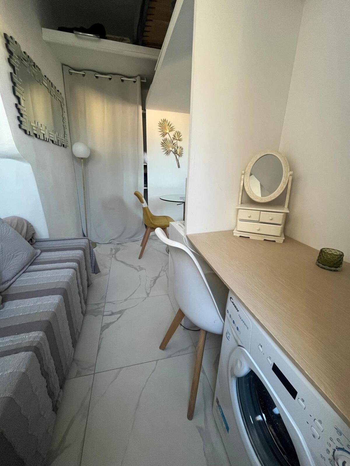 Gounod - Cosy Dans Le Centre De *