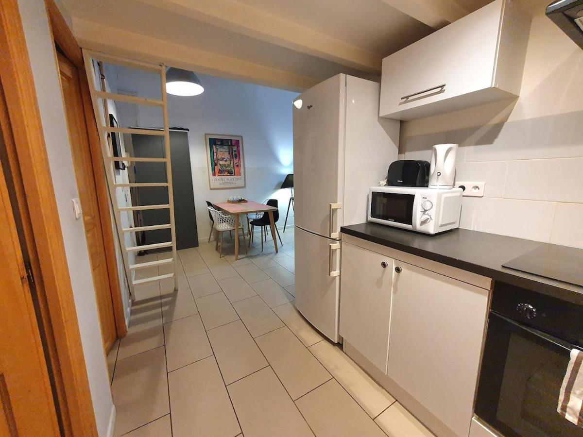 3 Gem In Old Town Apartment *