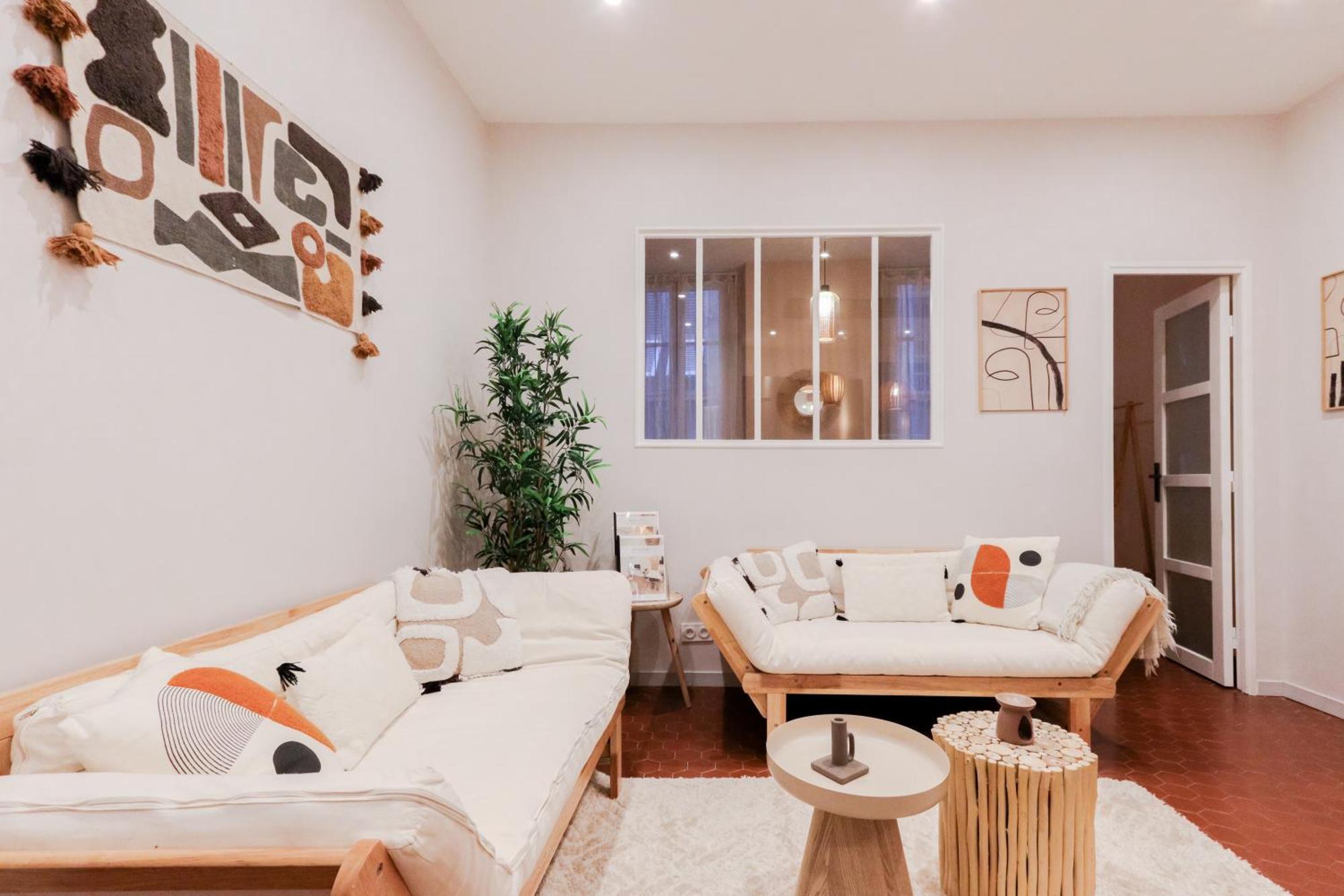 Appartement Old Town Place Rossetti Themed 2br Full Air Conditioning *