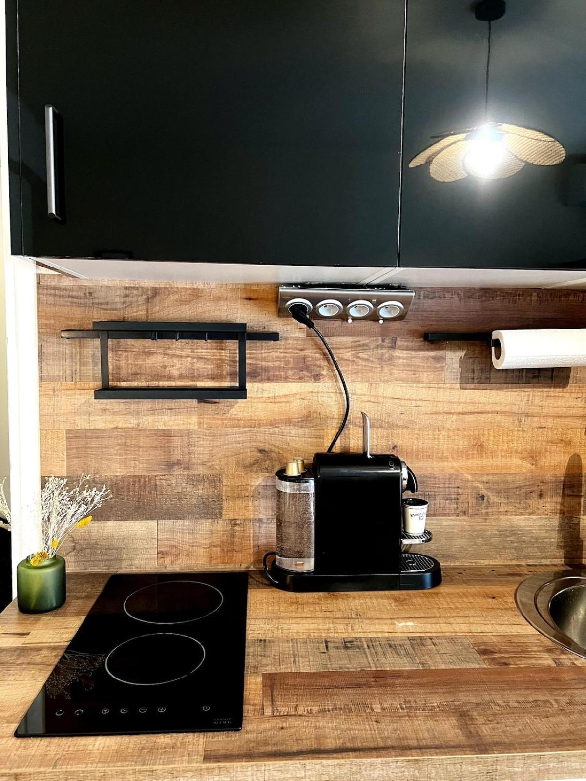 Modern With Balcony And Ac Walk To Tramway Near Center Apartment Nice