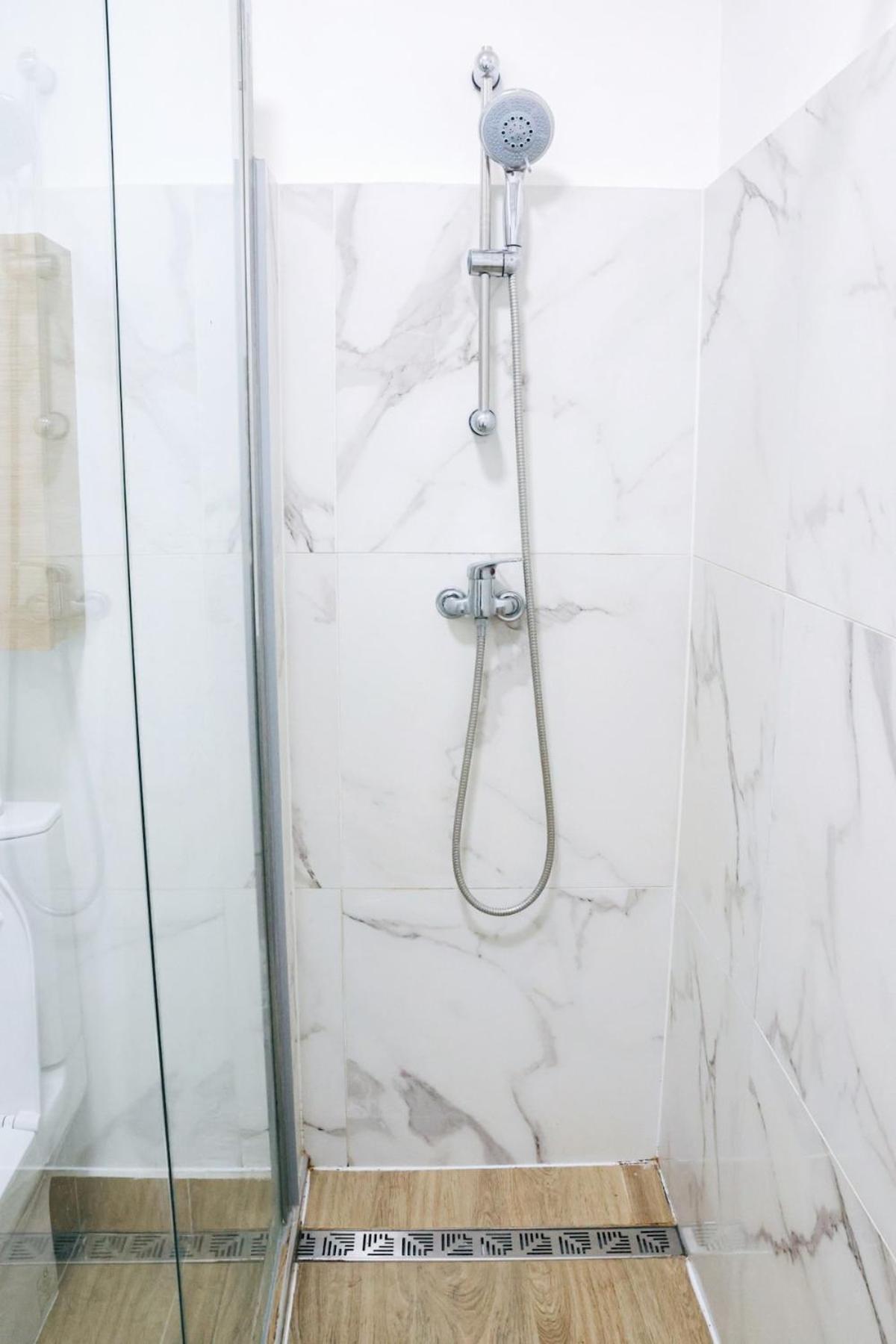 Apartment Modern With Balcony And Ac Walk To Tramway Near Center *