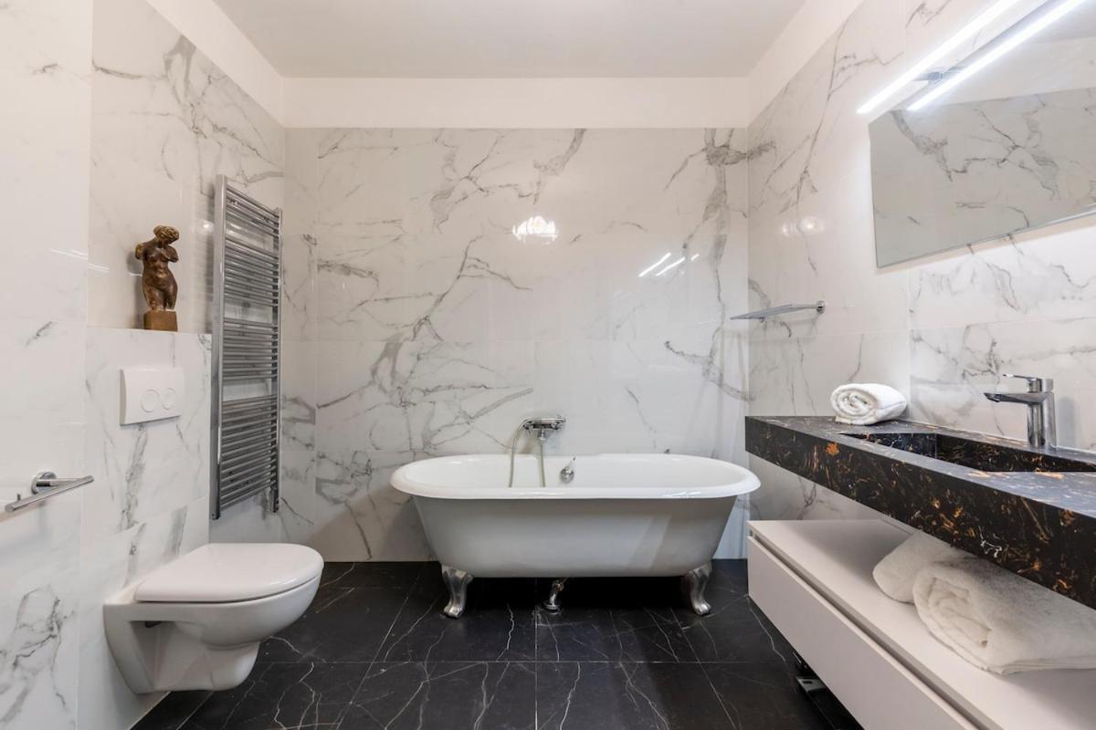 Carre D'or, Superbe Sur Jardin, Elegant Et Ensoleille *