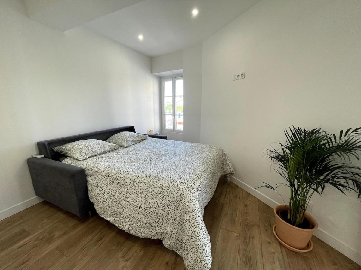 Apartment Joli Place Garibaldi, Vieux-nice, Port