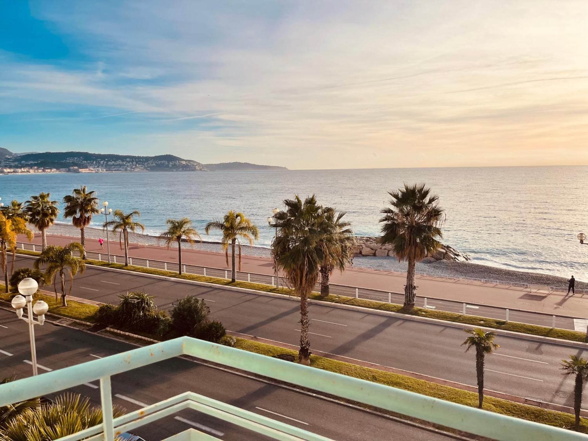 Apartment 2 Avec Terrasse Vue Sur La Nice