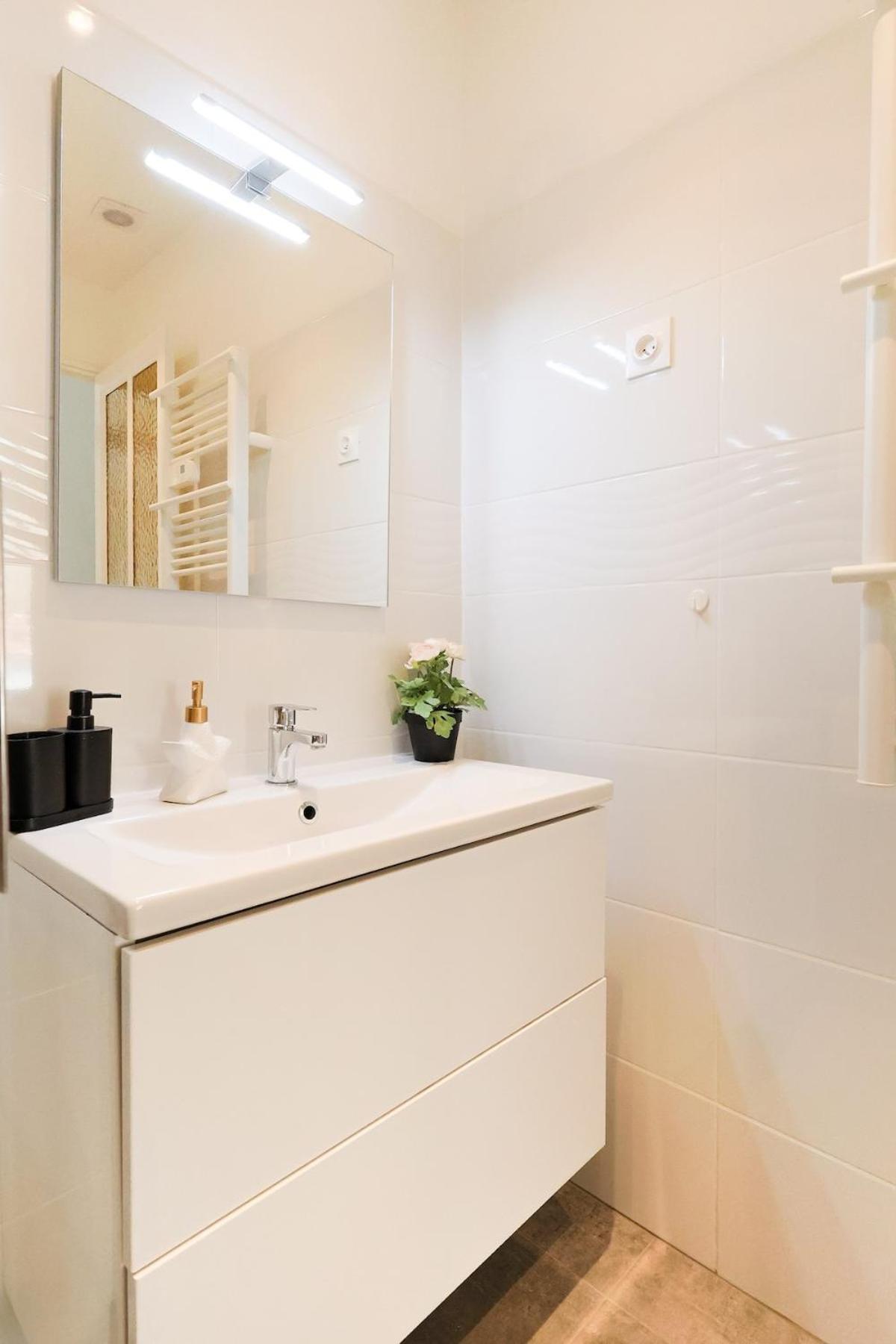 Apartment 2 Pieces Nice