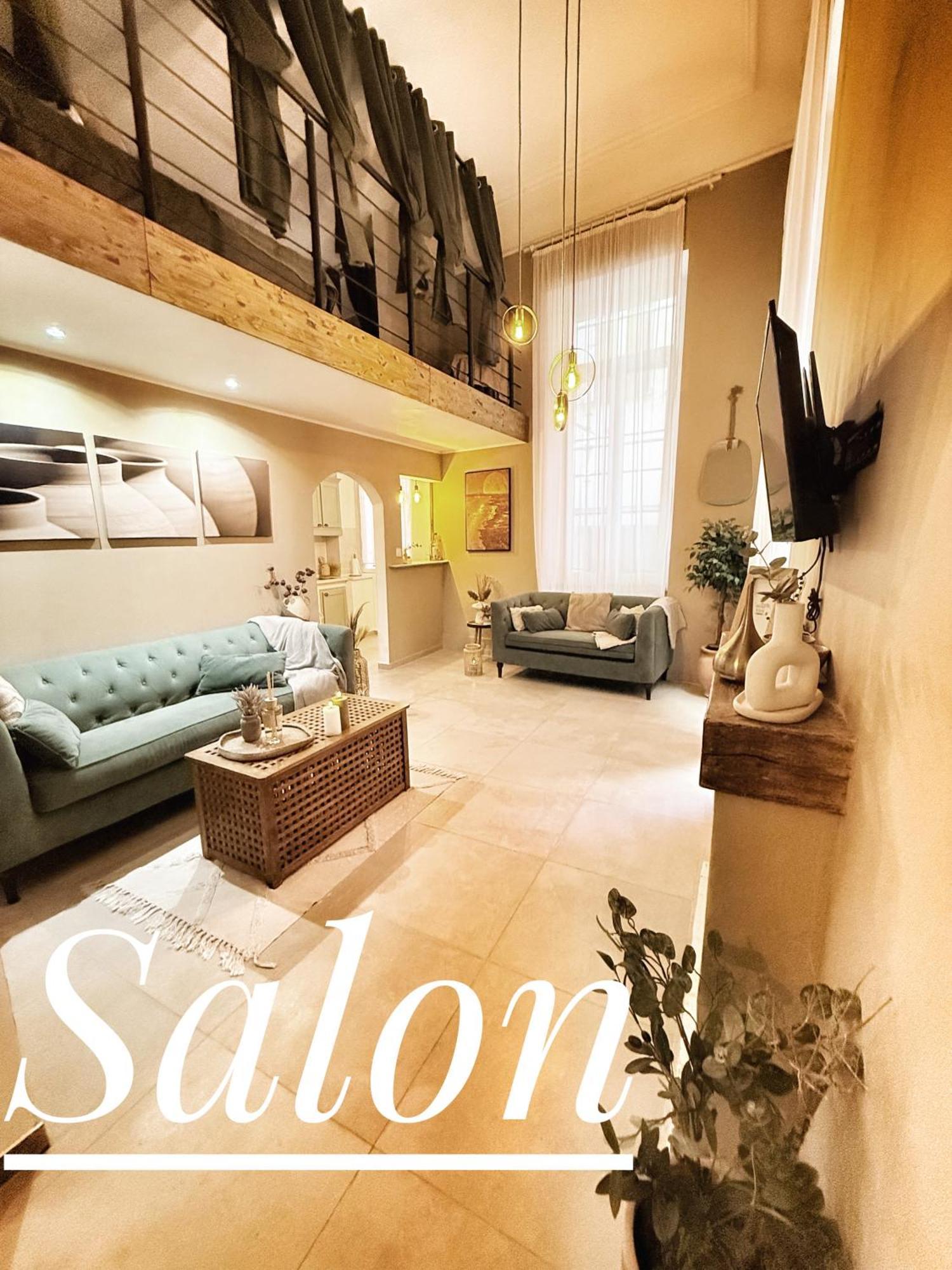 Spacious Loft, Duplex, Old Town, 3 Bedrooms - Easy Check-in Apartment Nice